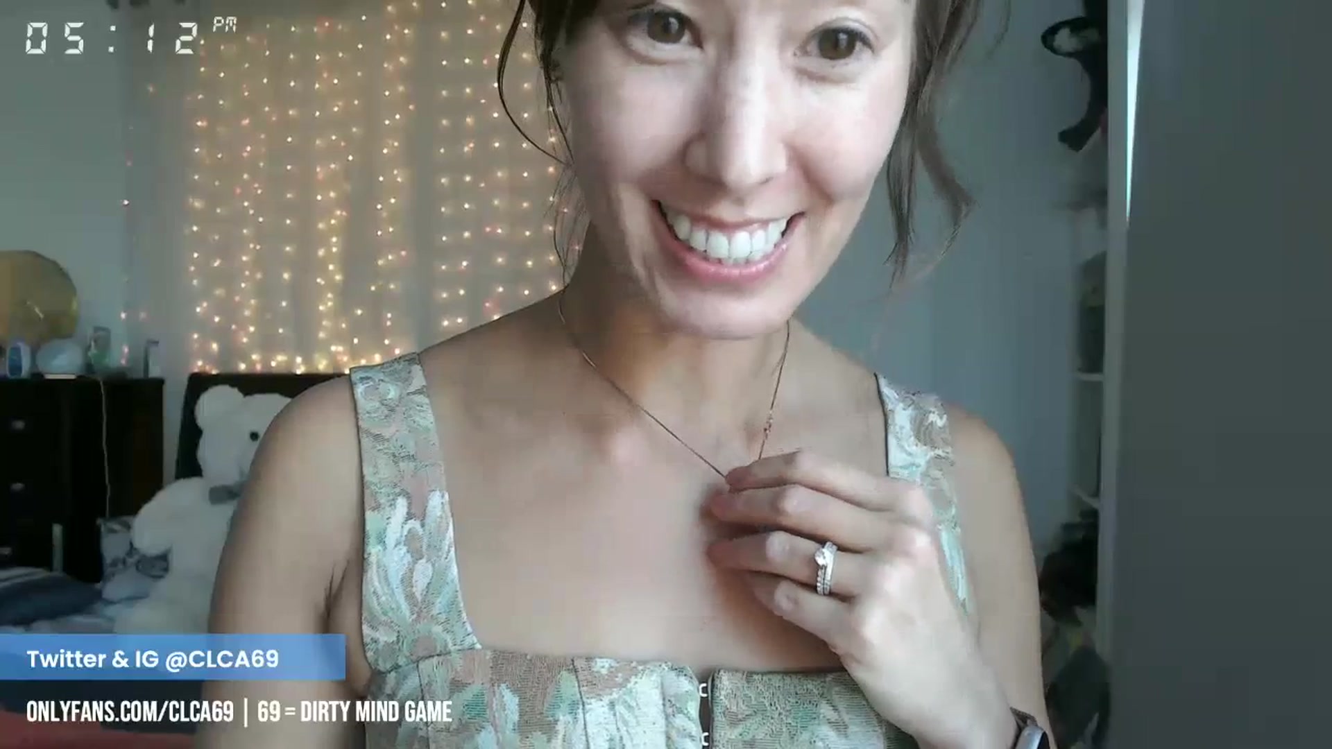 Gallery image thumbnail from Christy_Love's myfreecams stream on, 04/26/2023, 24:22 image 10 of 20