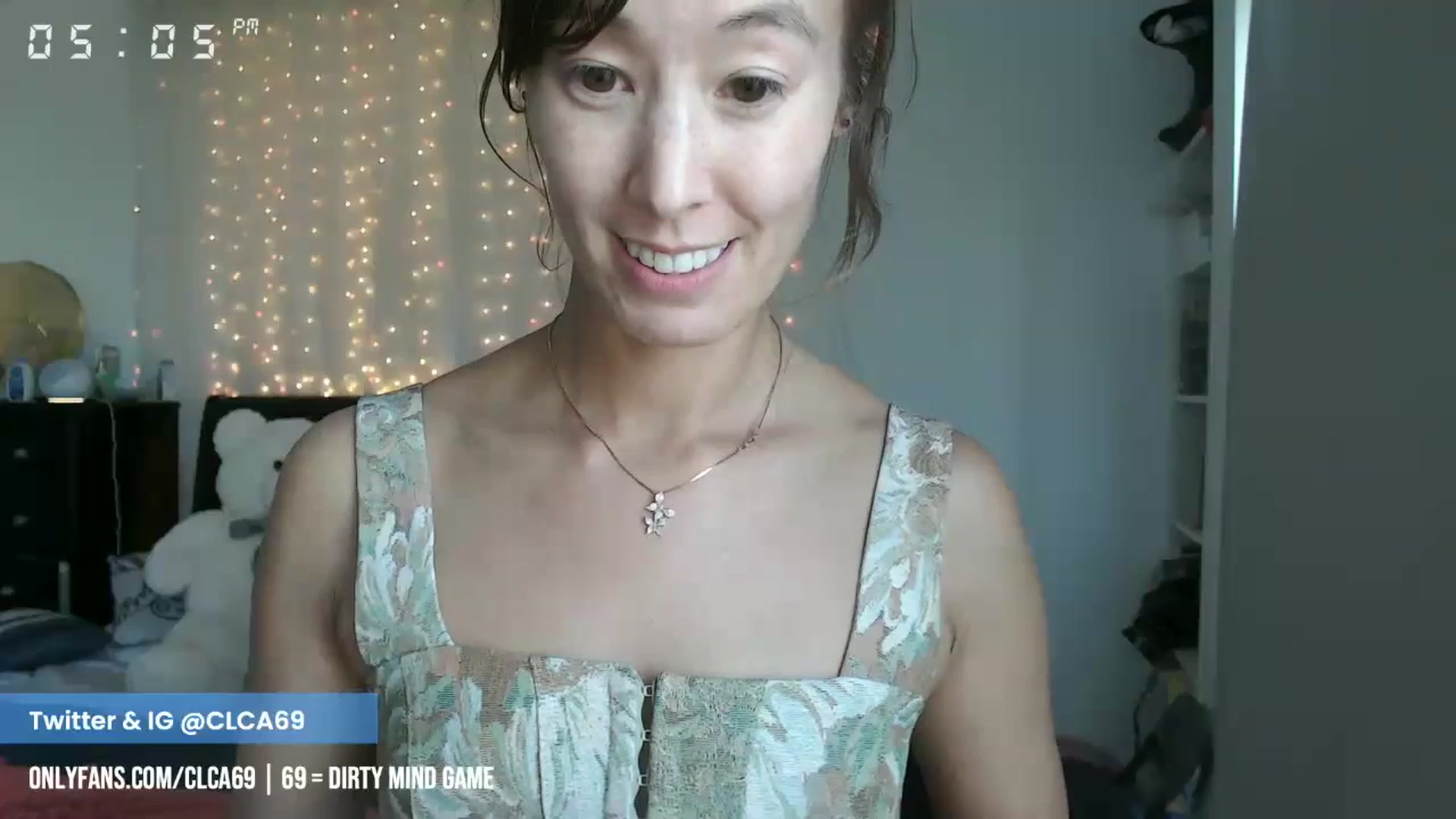 Gallery image thumbnail from Christy_Love's myfreecams stream on, 04/26/2023, 24:22 image 1 of 20