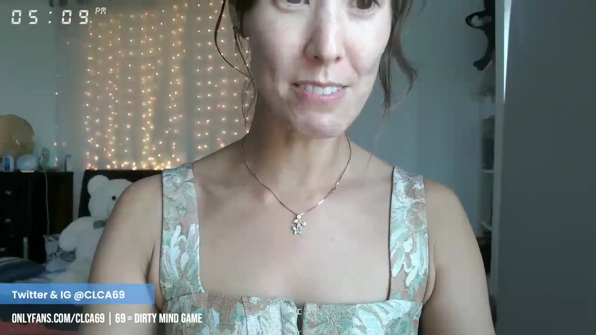 Gallery image thumbnail from Christy_Love's myfreecams stream on, 04/26/2023, 24:22 image 7 of 20