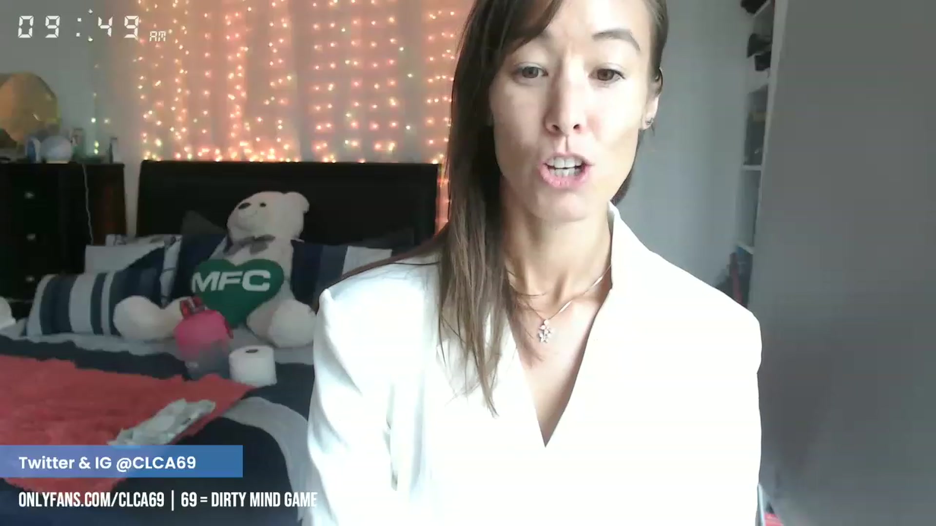 Gallery image thumbnail from Christy_Love's myfreecams stream on, 05/22/2023, 17:38 image 10 of 20