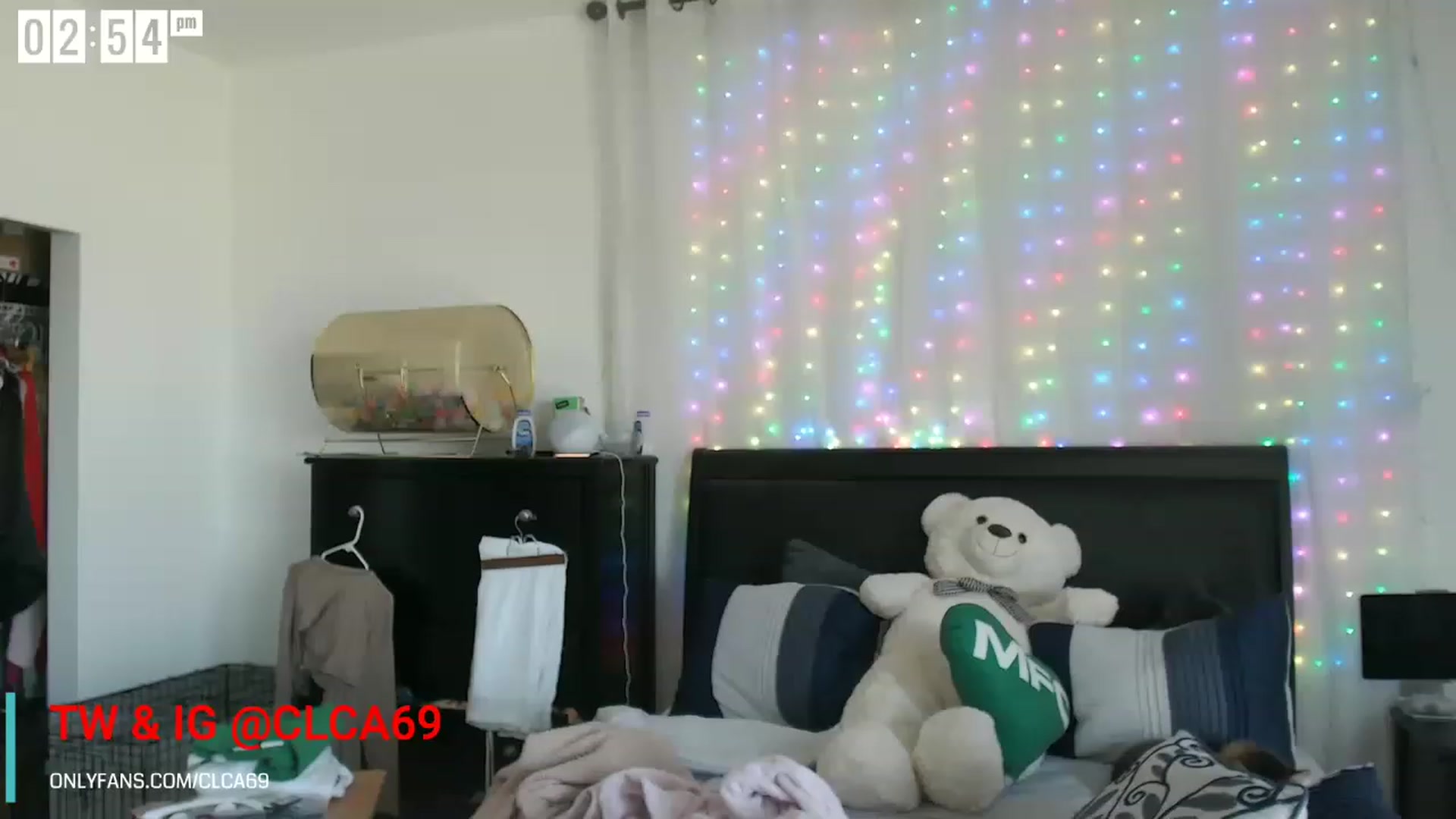 Gallery image thumbnail from Christy_Love's myfreecams stream on, 06/06/2023, 22:00 image 14 of 20