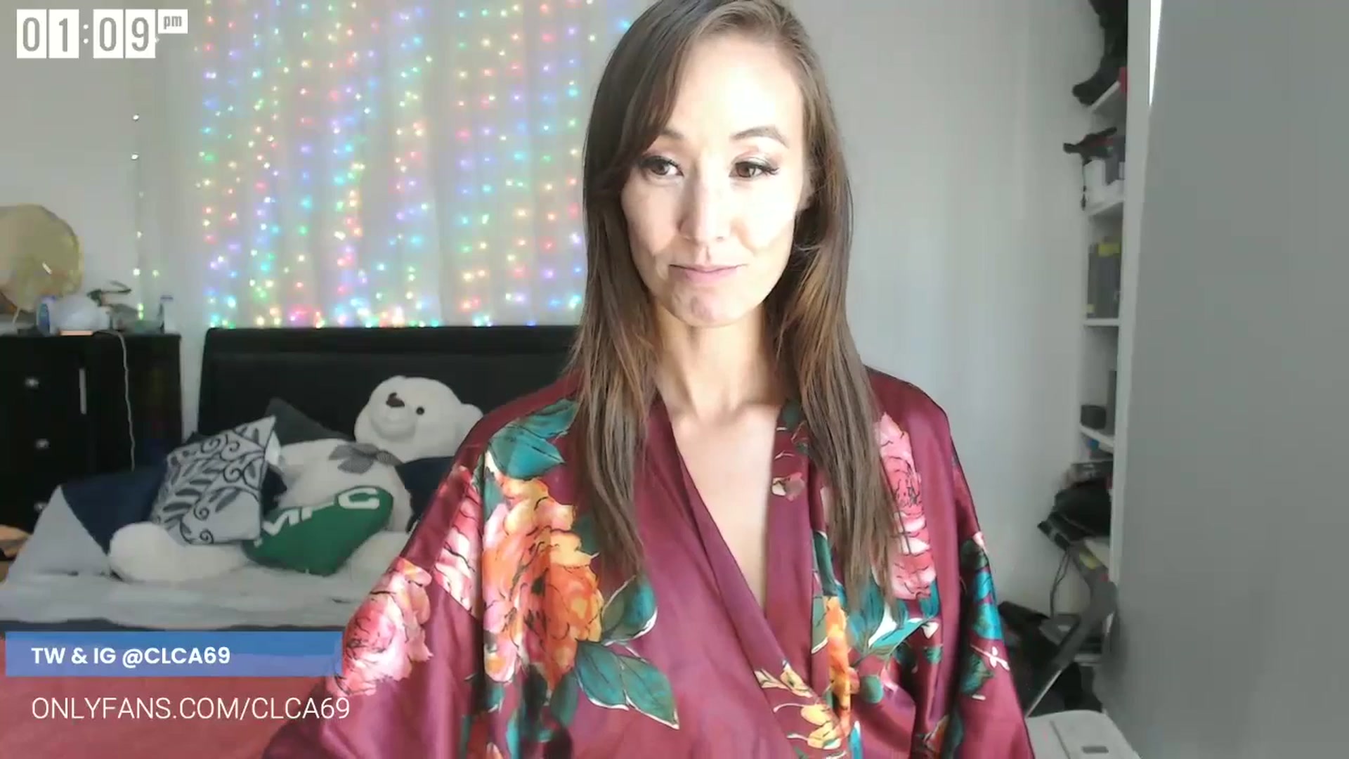 Gallery image thumbnail from Christy_Love's myfreecams stream on, 06/27/2023, 20:17 image 12 of 20