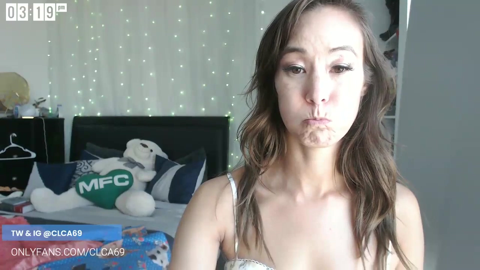 Gallery image thumbnail from Christy_Love's myfreecams stream on, 06/30/2023, 22:26 image 17 of 20