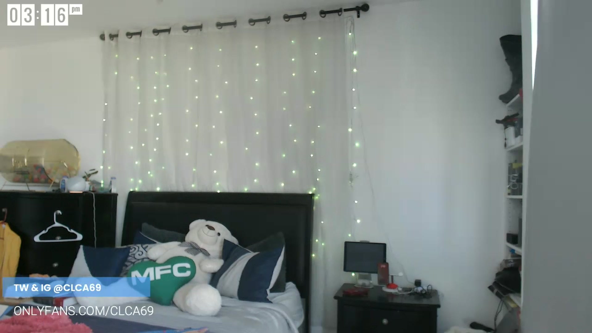 Gallery image thumbnail from Christy_Love's myfreecams stream on, 06/30/2023, 22:26 image 14 of 20