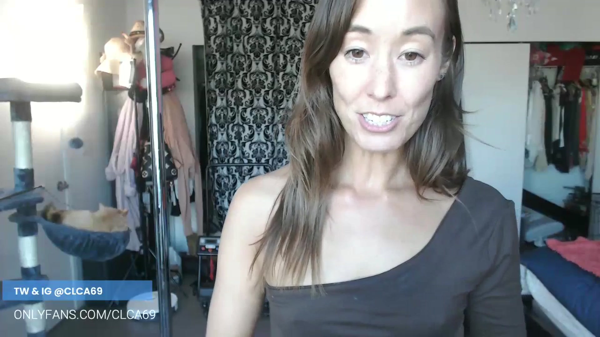 Gallery image thumbnail from Christy_Love's myfreecams stream on, 07/18/2023, 02:32 image 4 of 20