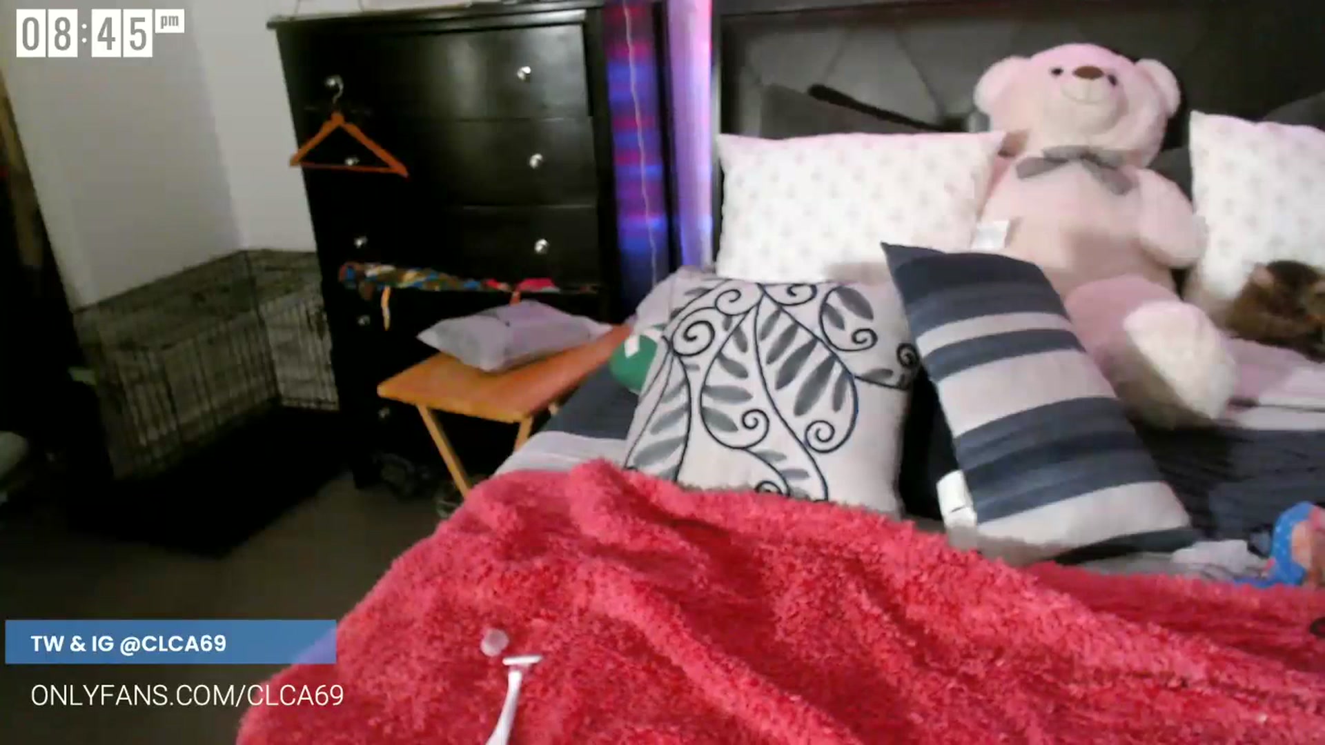 Gallery image thumbnail from Christy_Love's myfreecams stream on, 07/18/2023, 04:03 image 4 of 20
