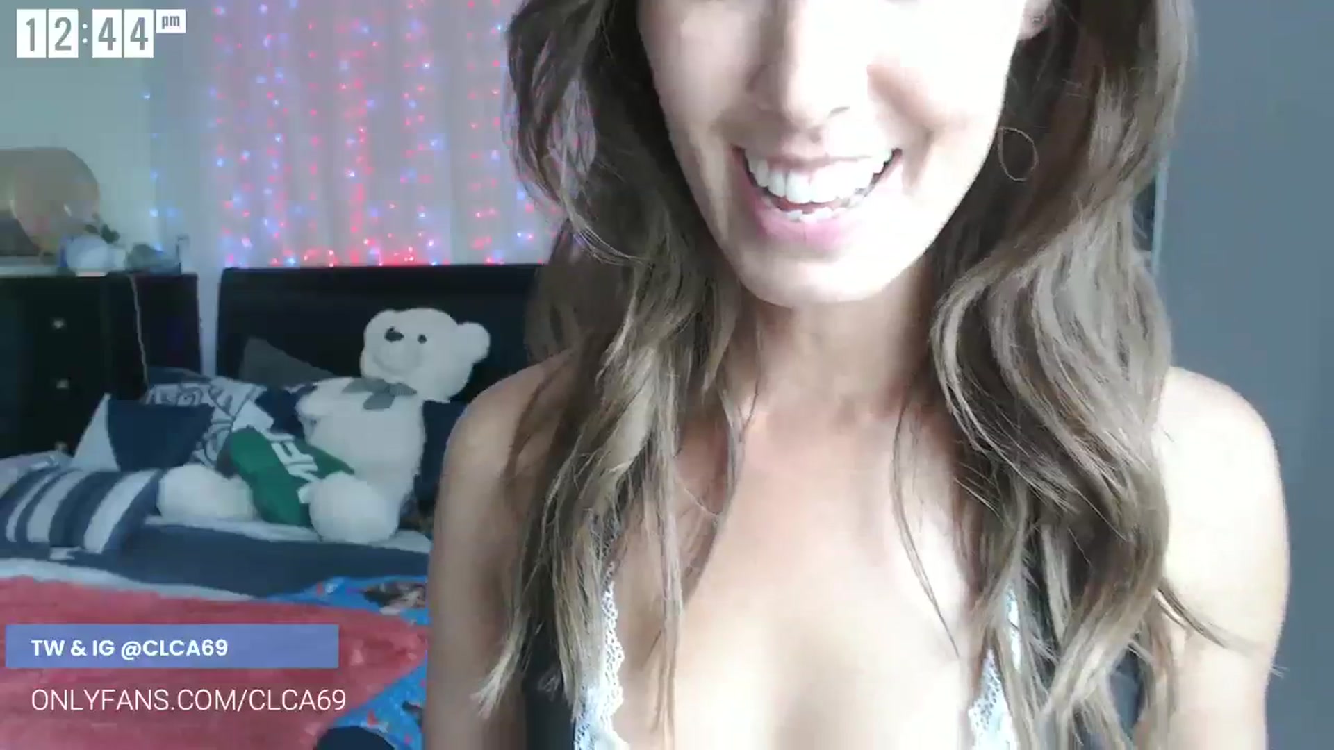 Gallery image thumbnail from Christy_Love's myfreecams stream on, 07/22/2023, 19:56 image 16 of 20
