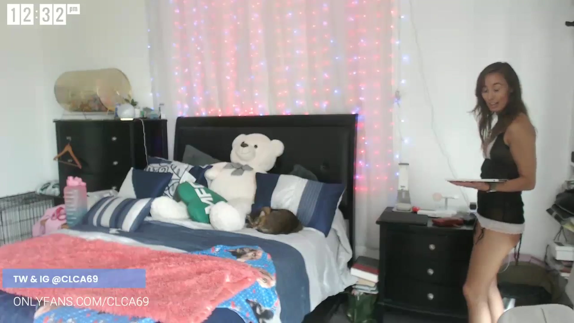 Gallery image thumbnail from Christy_Love's myfreecams stream on, 07/22/2023, 19:56 image 10 of 20