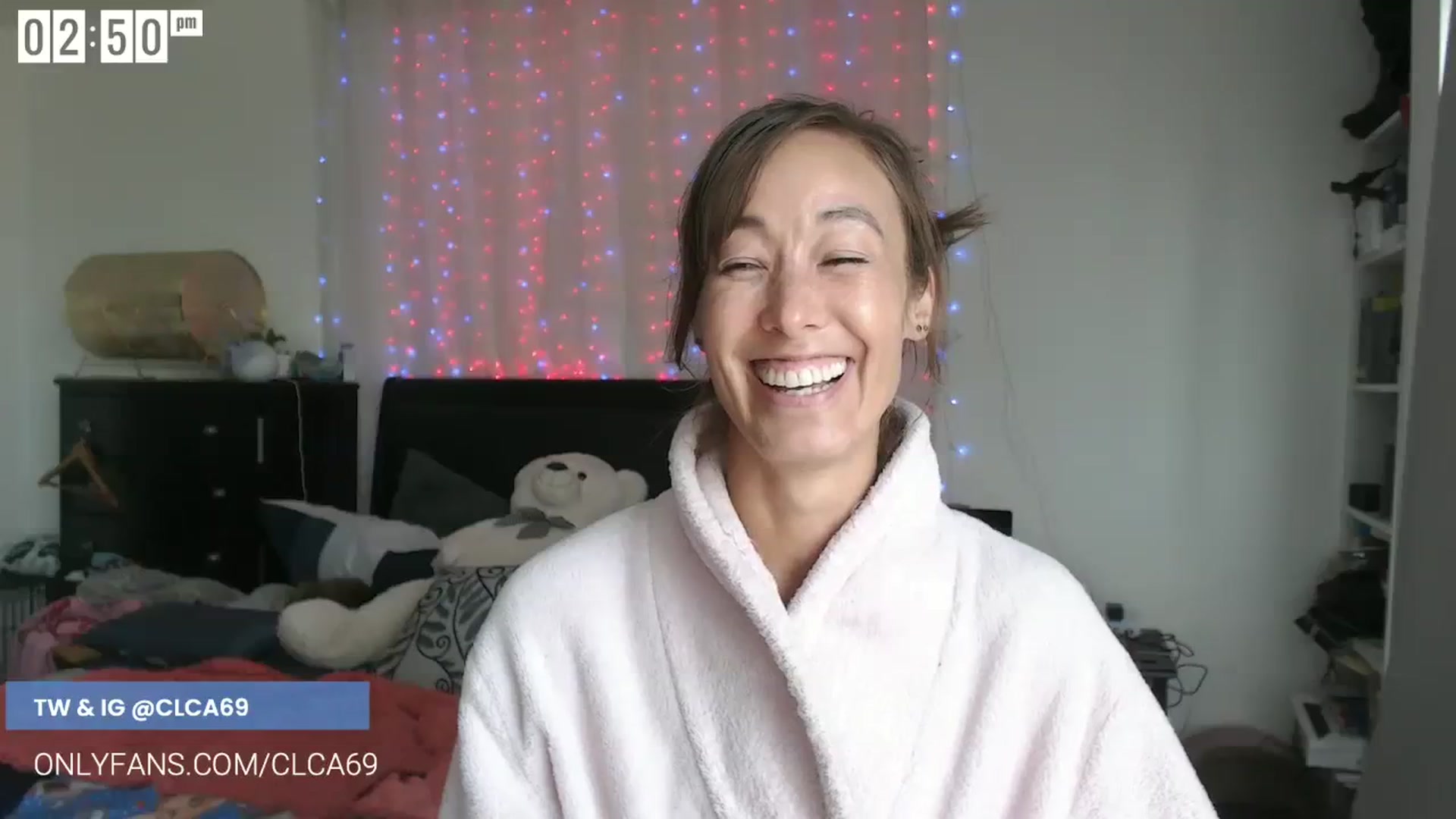 Gallery image thumbnail from Christy_Love's myfreecams stream on, 07/23/2023, 22:10 image 15 of 20