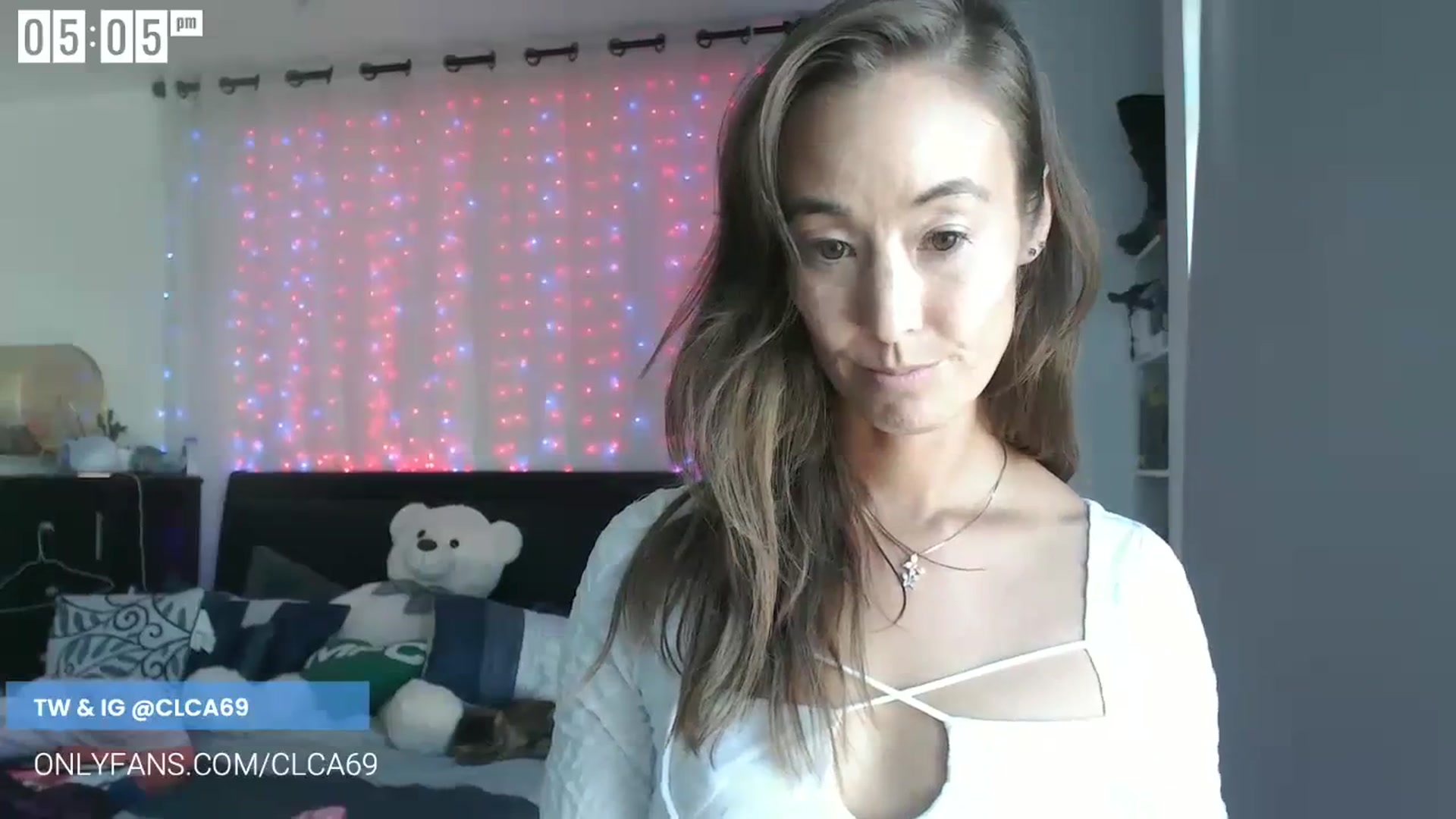 Gallery image thumbnail from Christy_Love's myfreecams stream on, 07/29/2023, 24:11 image 14 of 20