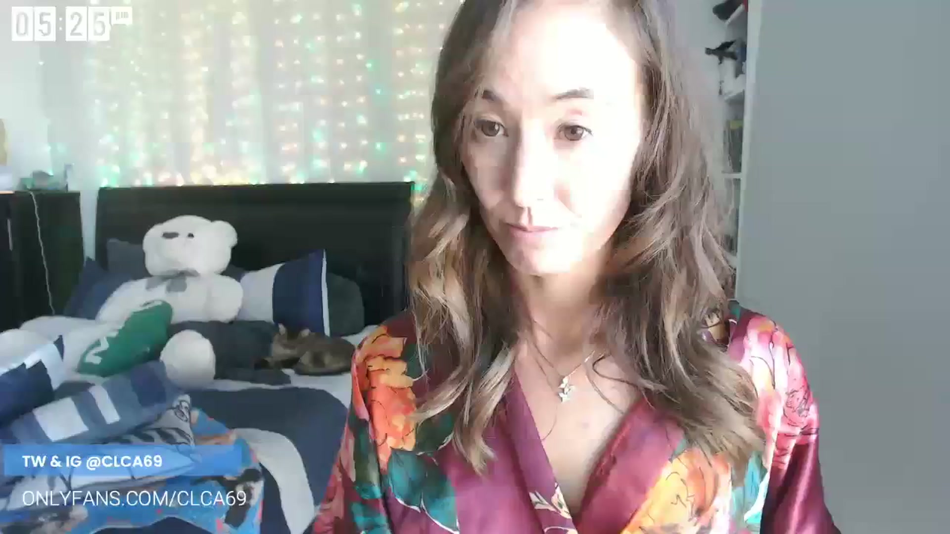 Gallery image thumbnail from Christy_Love's myfreecams stream on, 08/05/2023, 01:03 image 17 of 20