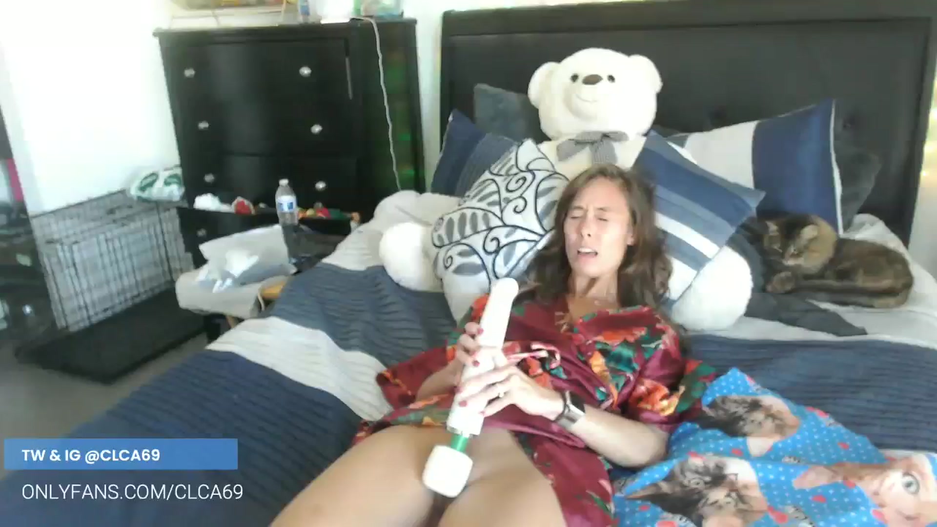 Gallery image thumbnail from Christy_Love's myfreecams stream on, 08/05/2023, 01:03 image 13 of 20