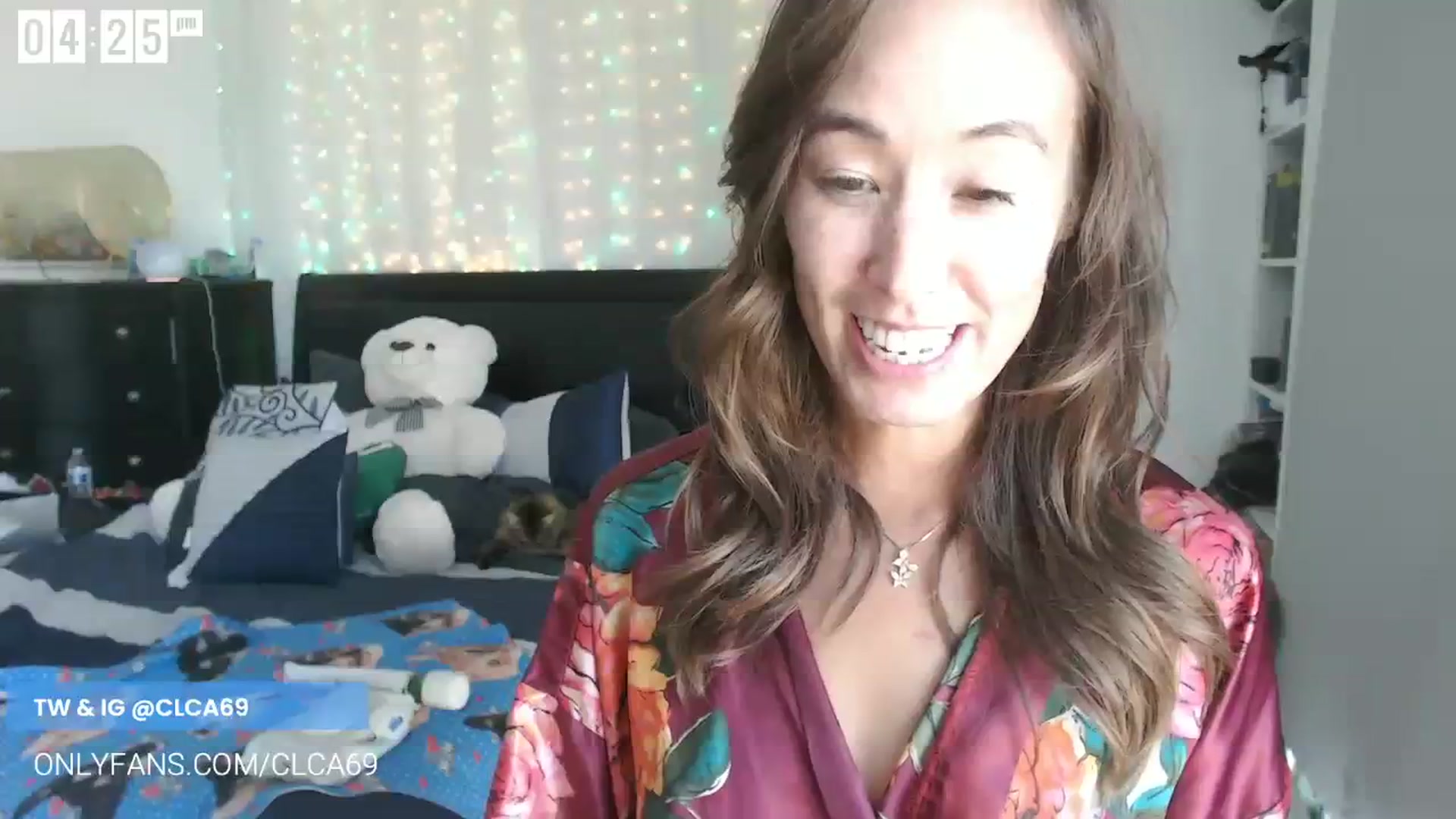 Gallery image thumbnail from Christy_Love's myfreecams stream on, 08/05/2023, 01:03 image 10 of 20