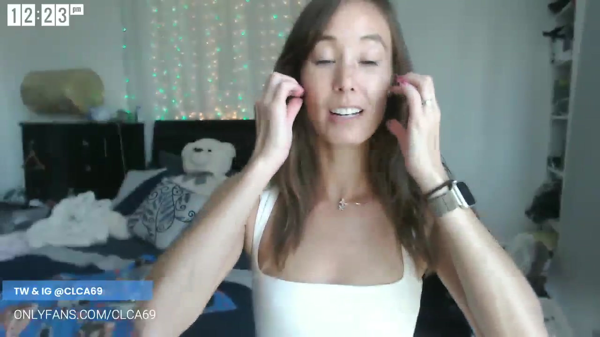 Gallery image thumbnail from Christy_Love's myfreecams stream on, 08/05/2023, 20:03 image 5 of 20