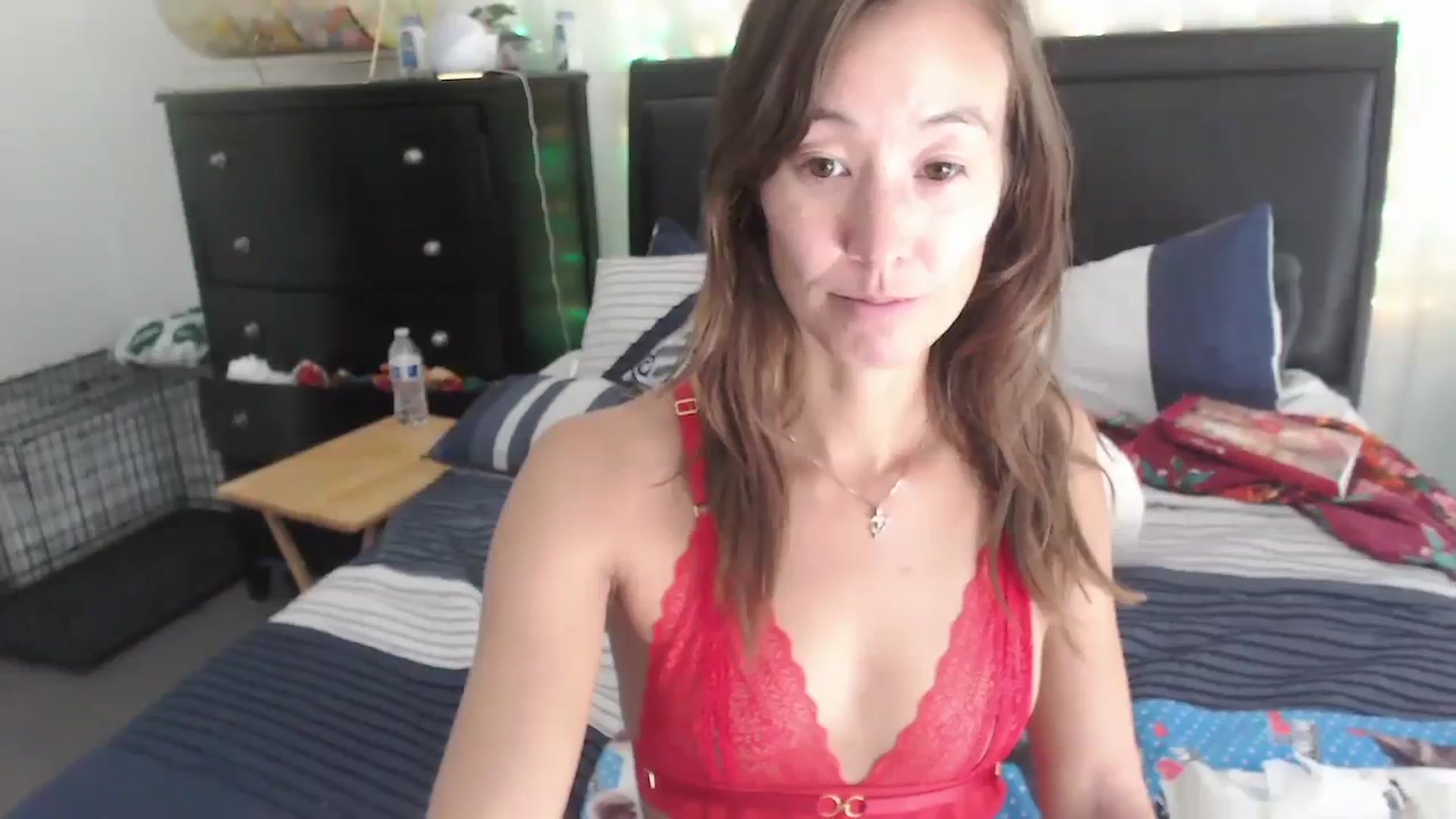 Gallery image thumbnail from Christy_Love's myfreecams stream on, 08/06/2023, 17:20 image 14 of 20
