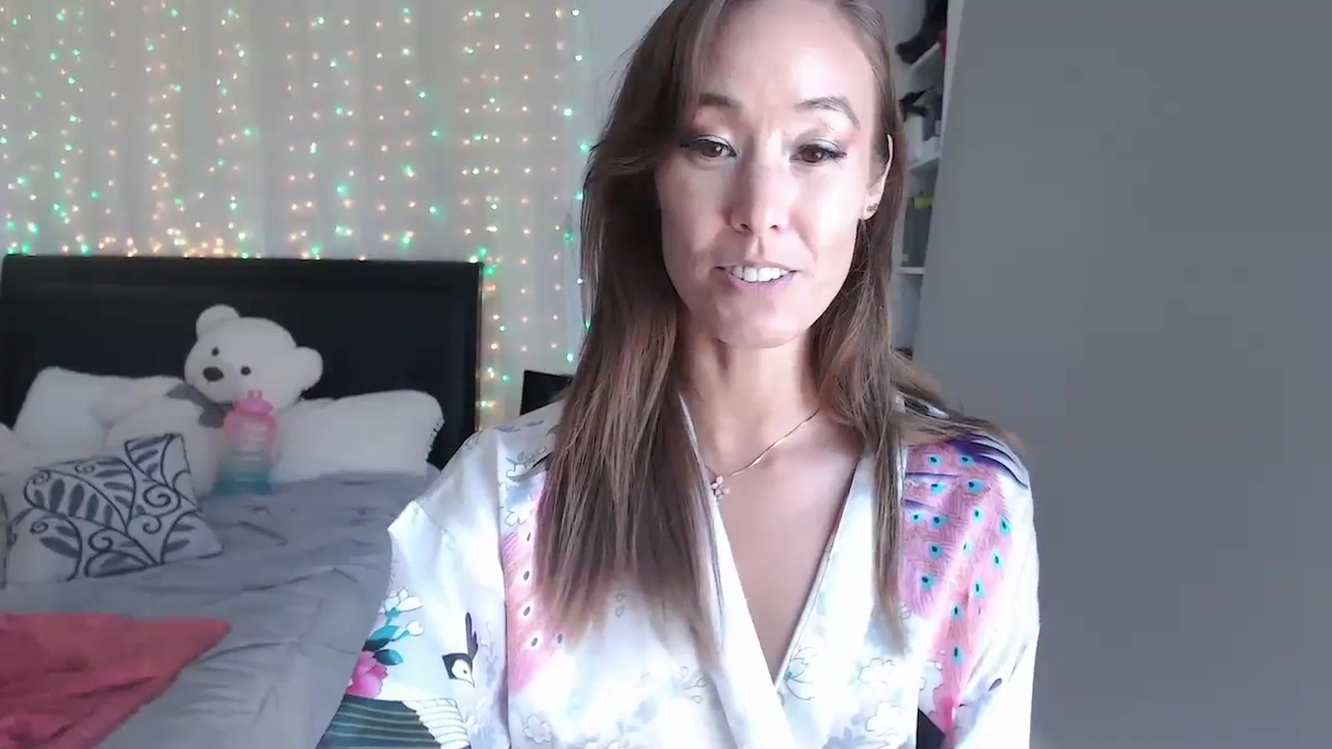 Gallery image thumbnail from Christy_Love's myfreecams stream on, 08/17/2023, 22:37 image 11 of 20