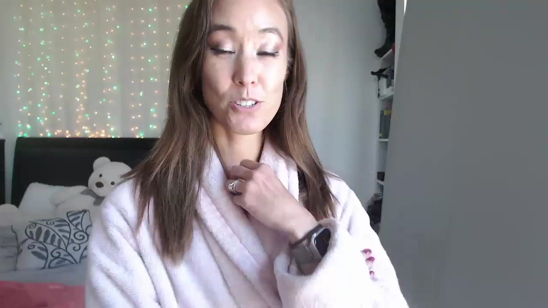 Gallery image thumbnail from Christy_Love's myfreecams stream on, 08/17/2023, 22:37 image 19 of 20