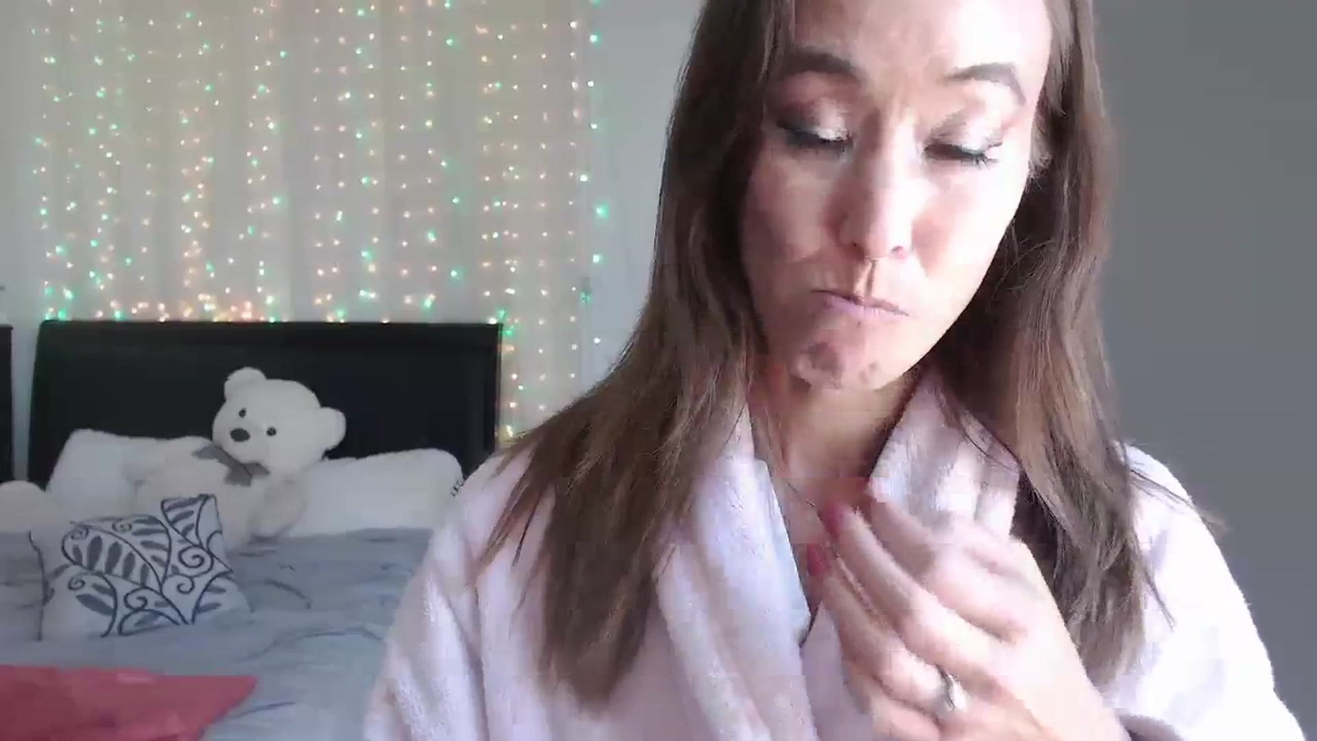 Gallery image thumbnail from Christy_Love's myfreecams stream on, 08/17/2023, 22:37 image 20 of 20