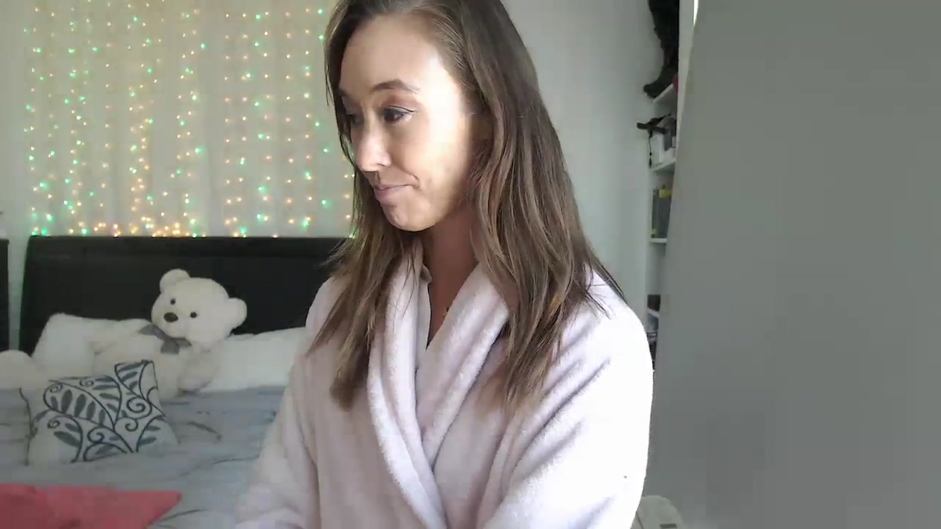 Gallery image thumbnail from Christy_Love's myfreecams stream on, 08/17/2023, 22:37 image 18 of 20