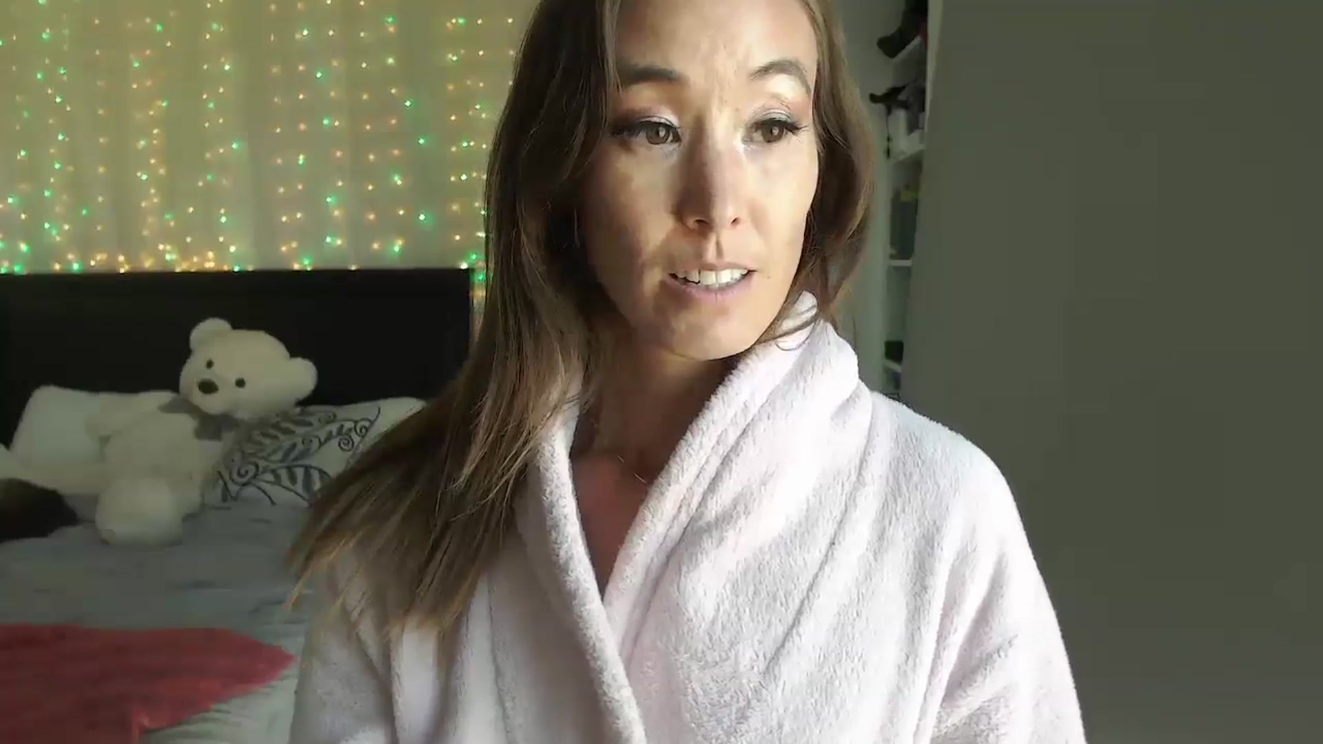 Gallery image thumbnail from Christy_Love's myfreecams stream on, 08/18/2023, 24:03 image 15 of 20