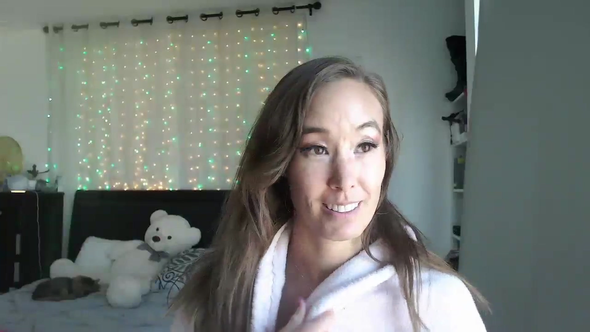 Gallery image thumbnail from Christy_Love's myfreecams stream on, 08/18/2023, 24:03 image 2 of 20