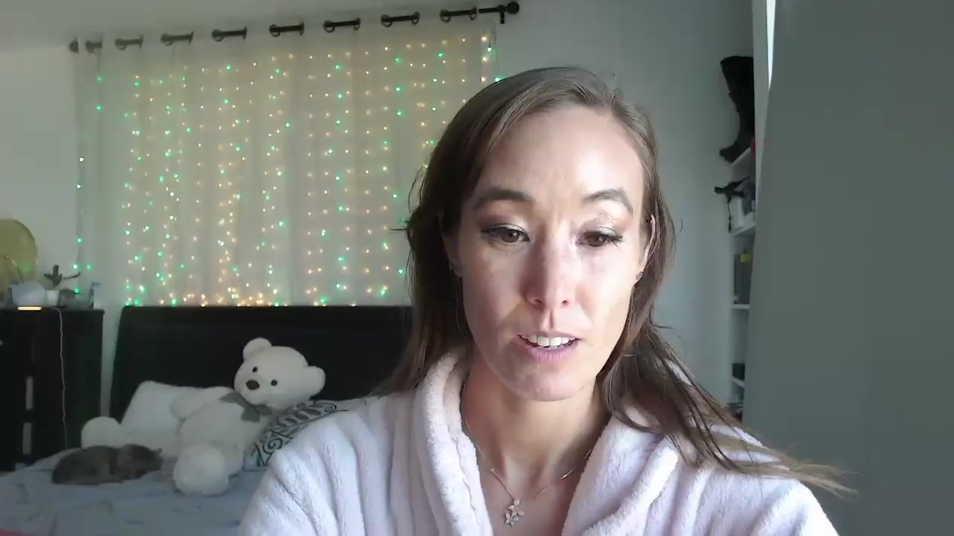 Gallery image thumbnail from Christy_Love's myfreecams stream on, 08/18/2023, 24:03 image 1 of 20