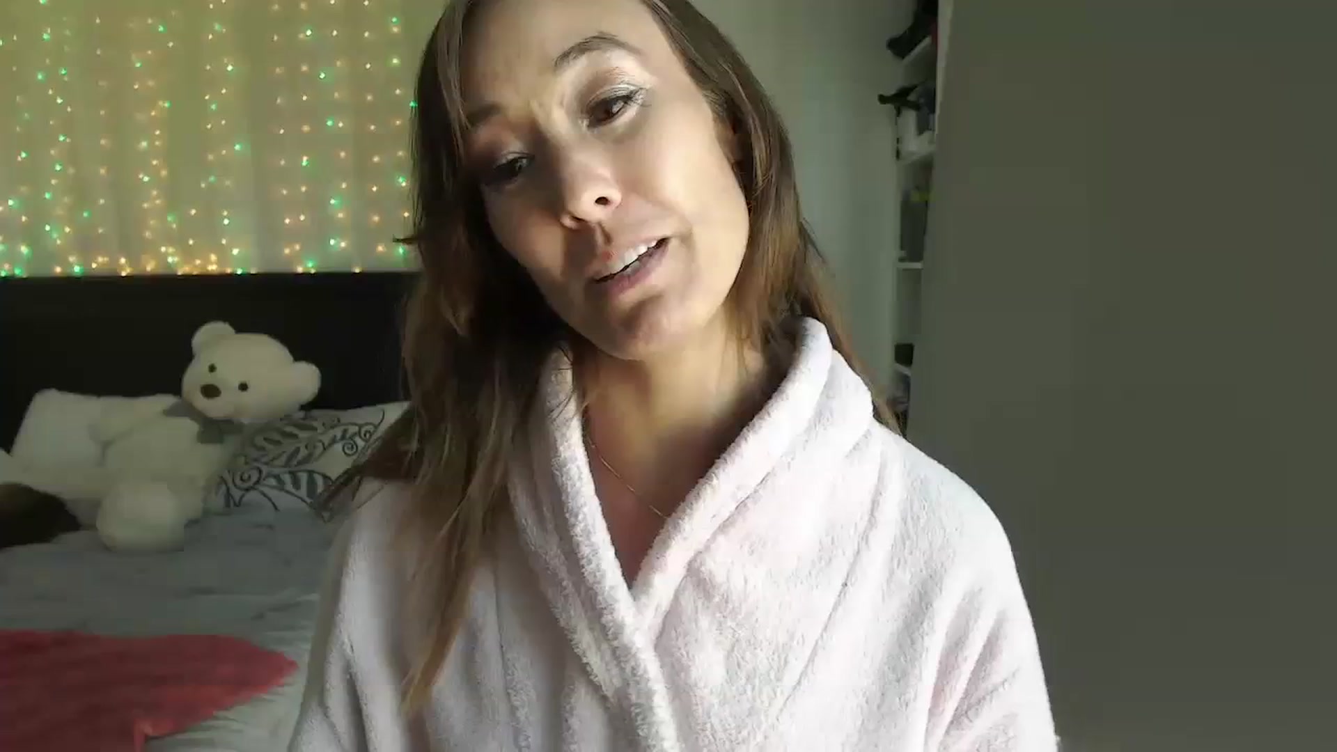 Gallery image thumbnail from Christy_Love's myfreecams stream on, 08/18/2023, 24:03 image 17 of 20
