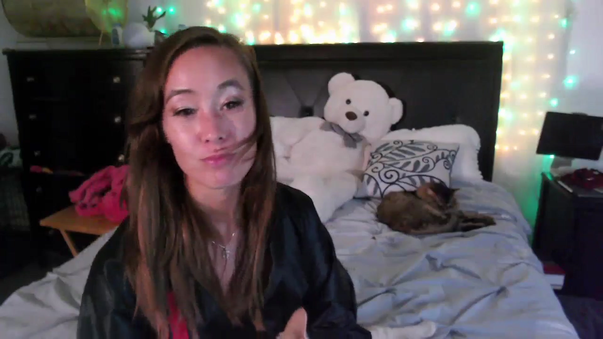 Gallery image thumbnail from Christy_Love's myfreecams stream on, 08/20/2023, 02:34 image 13 of 20