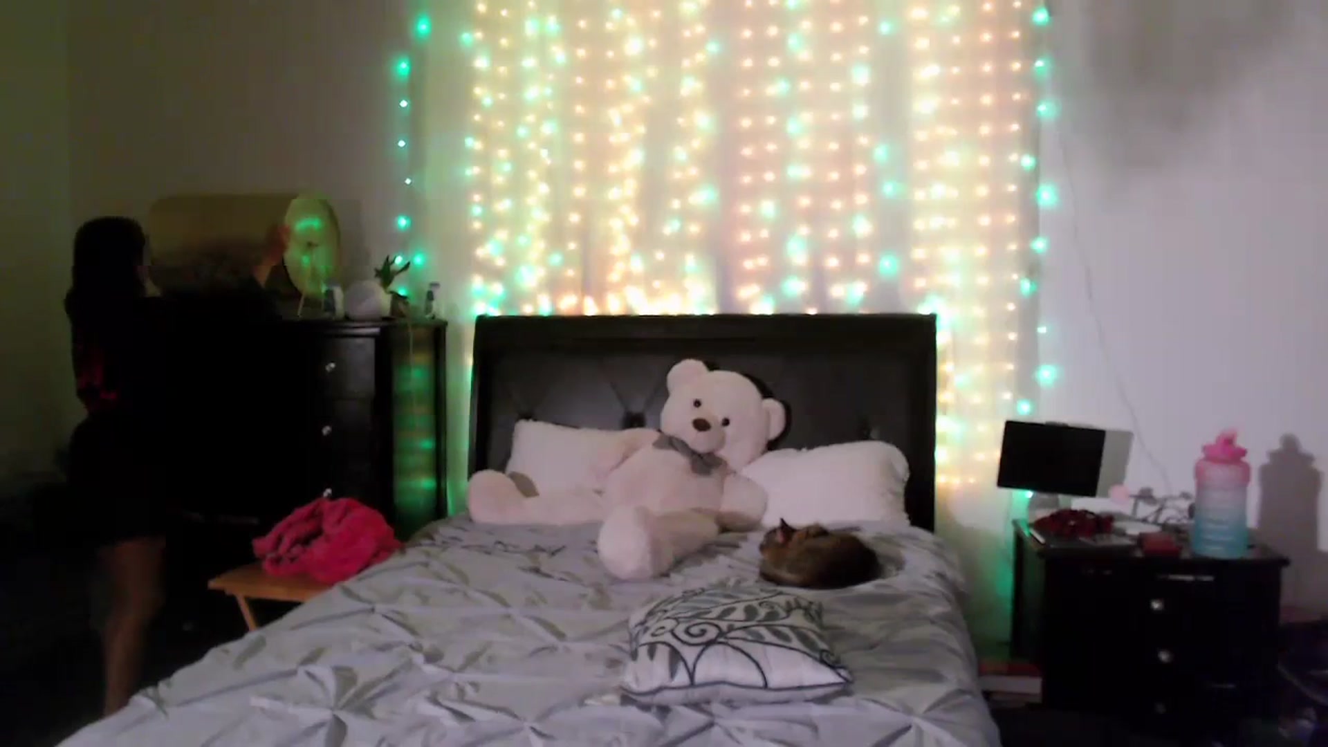 Gallery image thumbnail from Christy_Love's myfreecams stream on, 08/20/2023, 02:50 image 2 of 20