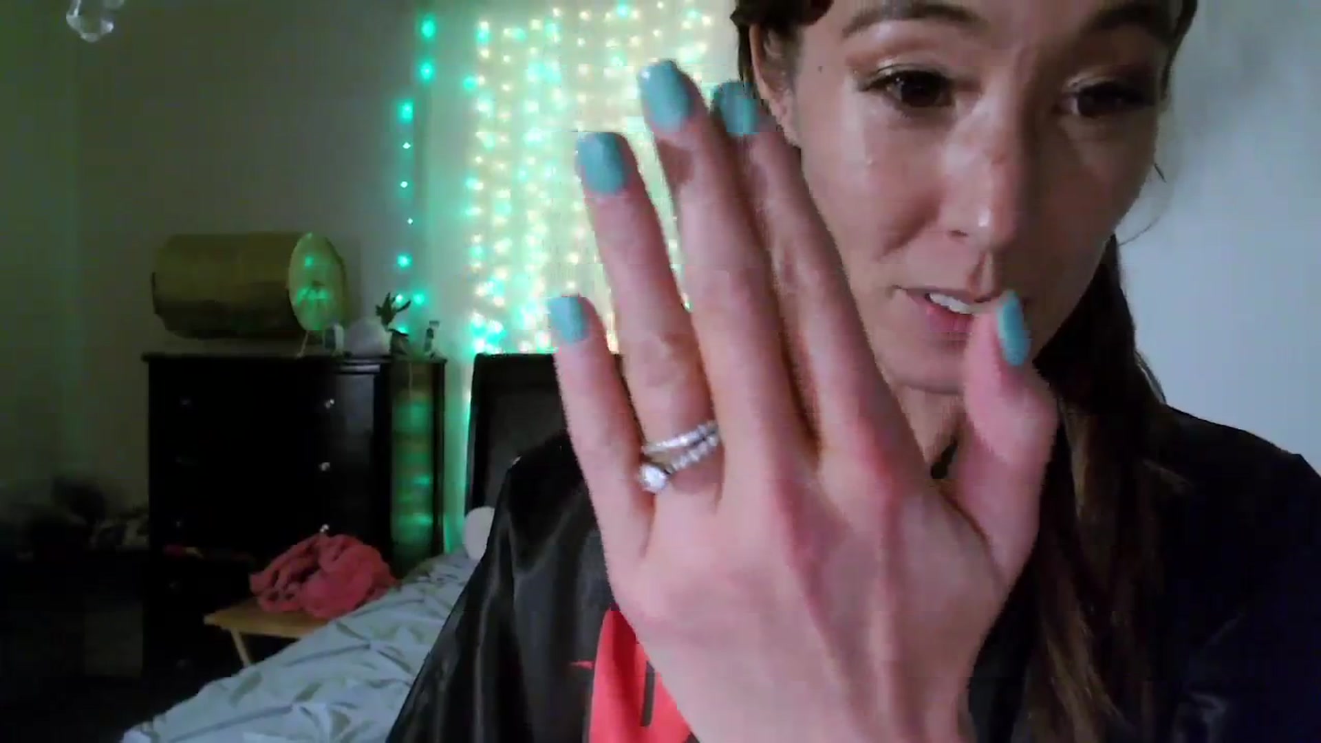 Gallery image thumbnail from Christy_Love's myfreecams stream on, 08/20/2023, 02:50 image 8 of 20