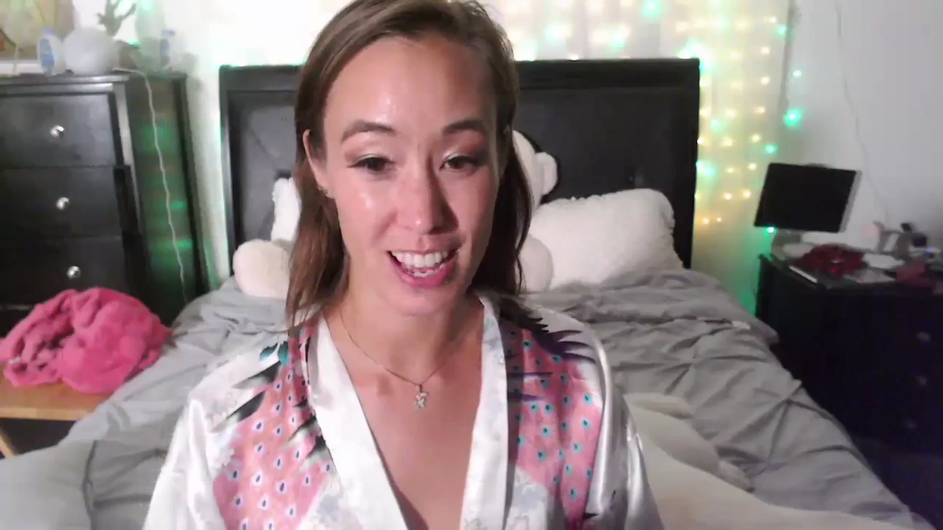 Gallery image thumbnail from Christy_Love's myfreecams stream on, 08/20/2023, 04:05 image 20 of 20