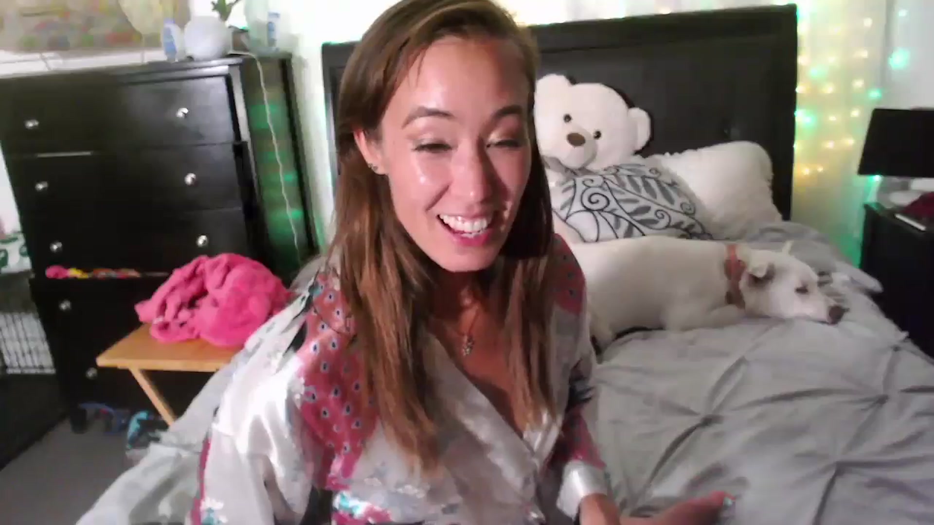 Gallery image thumbnail from Christy_Love's myfreecams stream on, 08/20/2023, 04:05 image 8 of 20