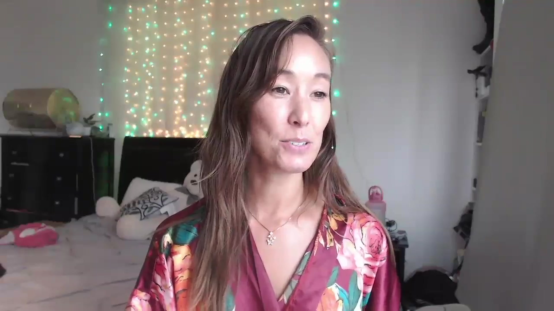 Gallery image thumbnail from Christy_Love's myfreecams stream on, 08/20/2023, 18:53 image 6 of 20