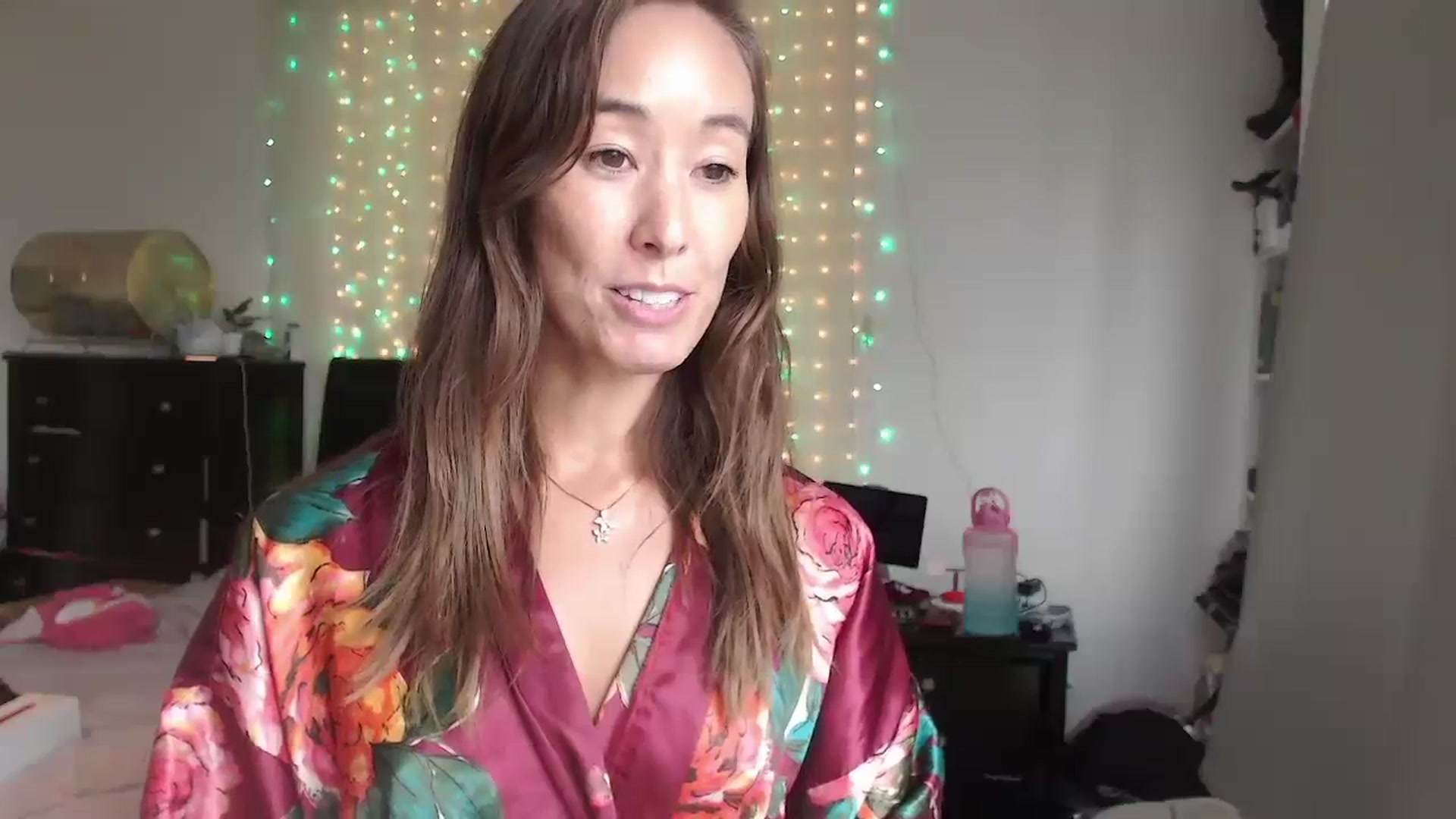 Gallery image thumbnail from Christy_Love's myfreecams stream on, 08/20/2023, 18:53 image 16 of 20