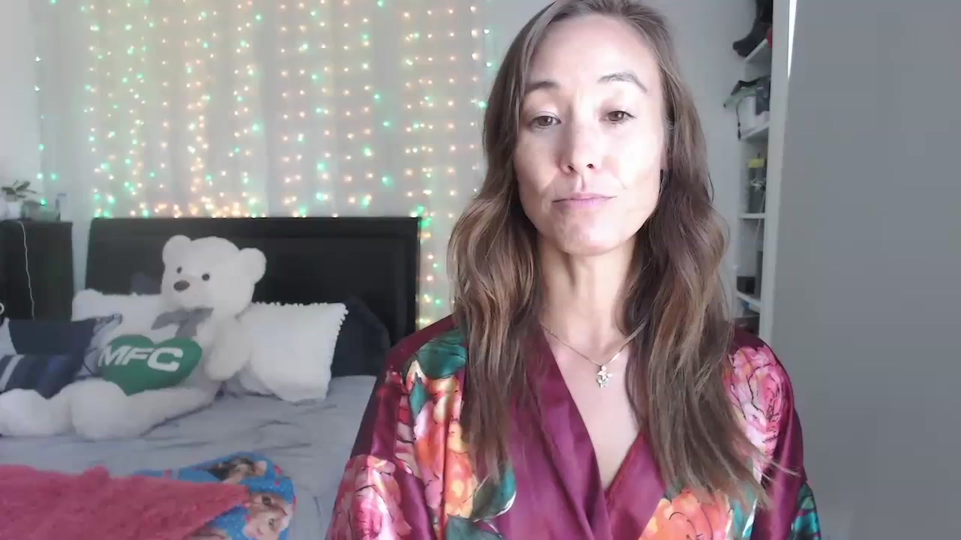 Gallery image thumbnail from Christy_Love's myfreecams stream on, 08/27/2023, 24:25 image 1 of 20