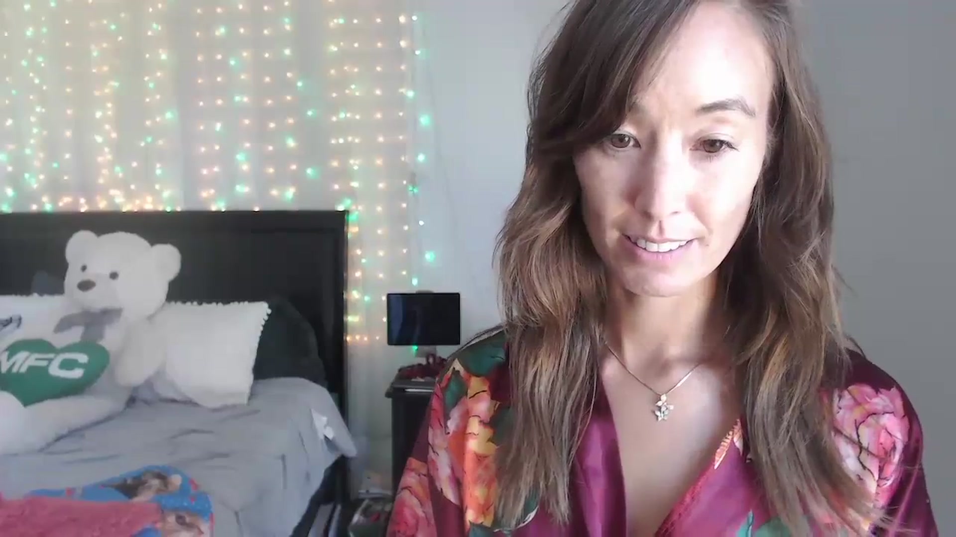 Gallery image thumbnail from Christy_Love's myfreecams stream on, 08/27/2023, 24:25 image 4 of 20
