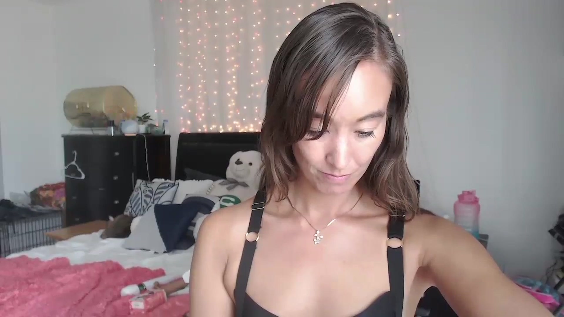 Gallery image thumbnail from Christy_Love's myfreecams stream on, 09/03/2023, 23:15 image 14 of 20