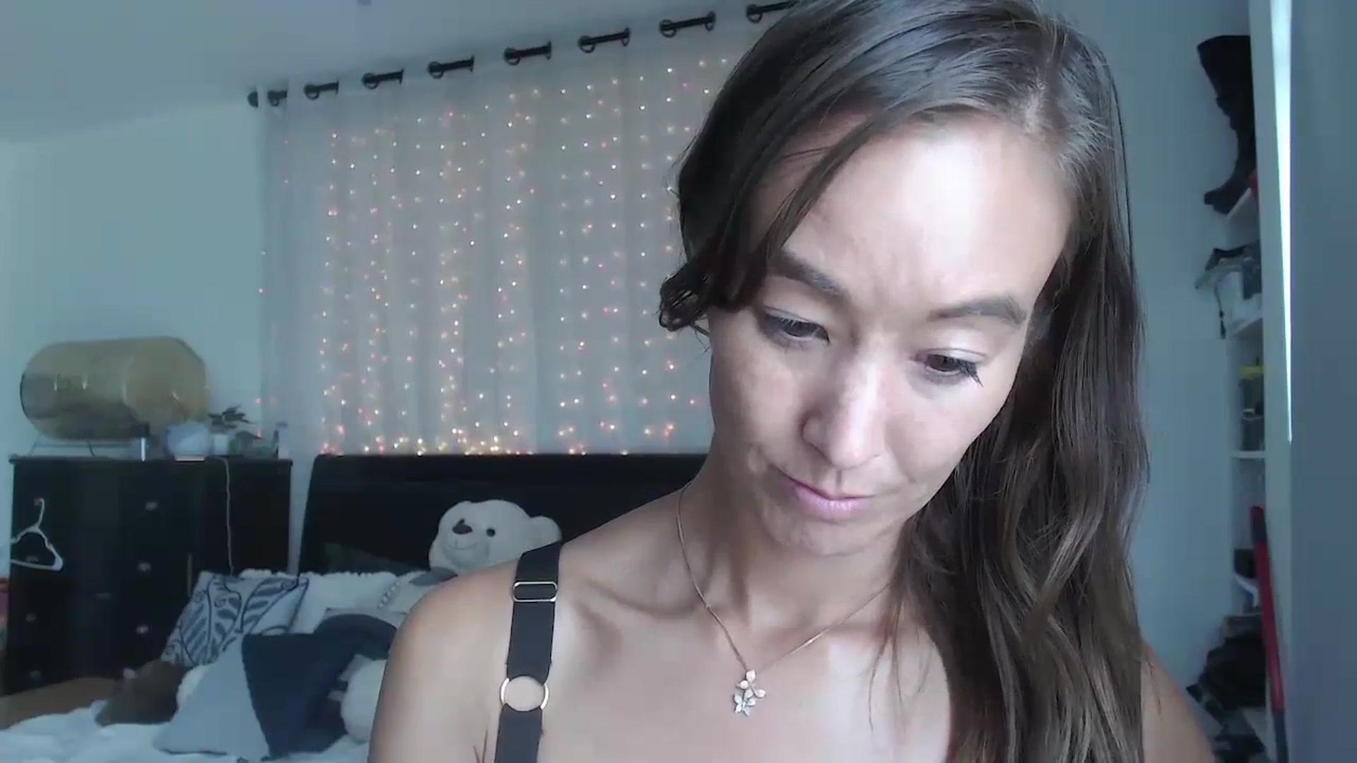 Gallery image thumbnail from Christy_Love's myfreecams stream on, 09/03/2023, 23:15 image 4 of 20