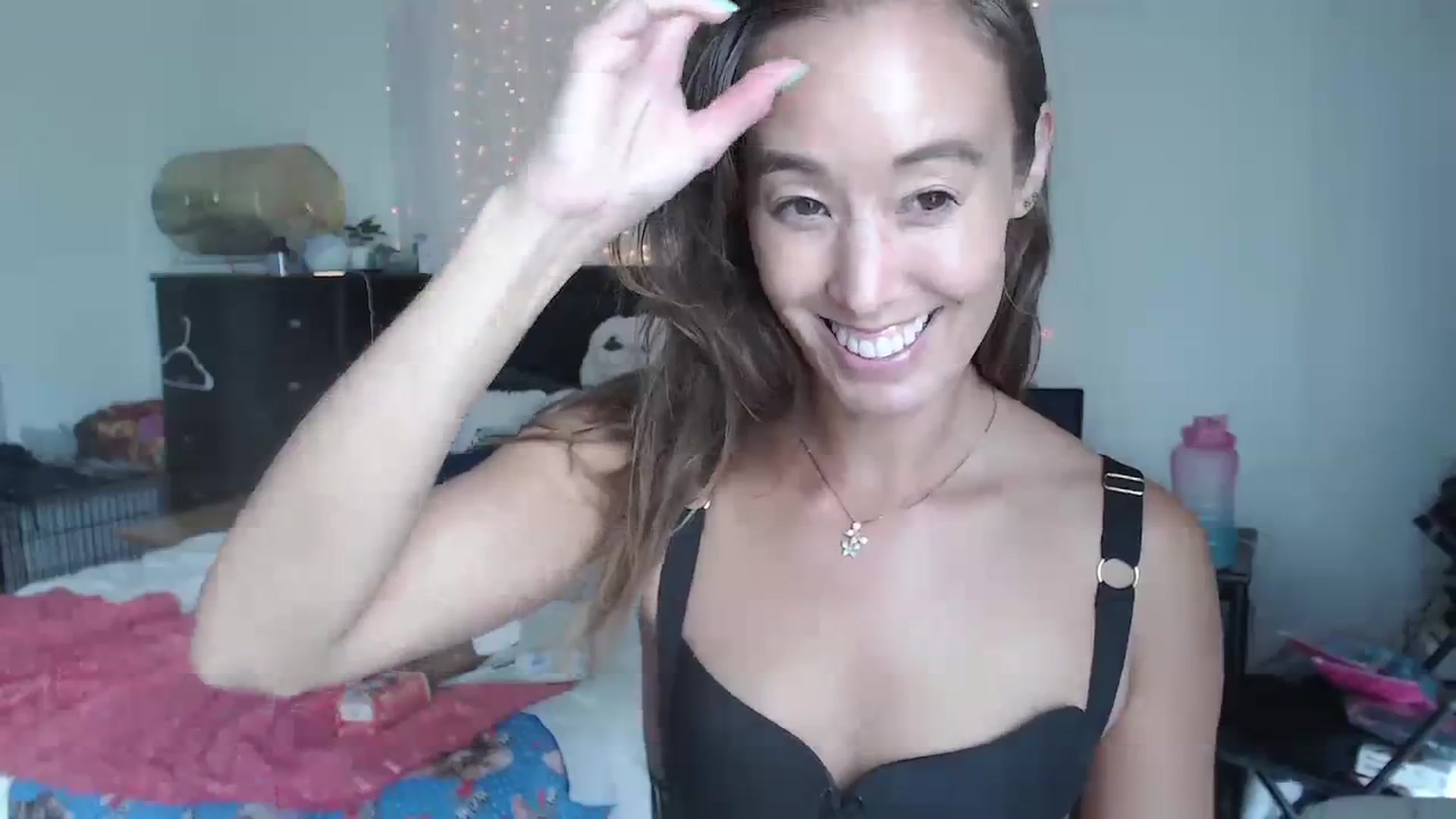 Gallery image thumbnail from Christy_Love's myfreecams stream on, 09/03/2023, 23:15 image 5 of 20
