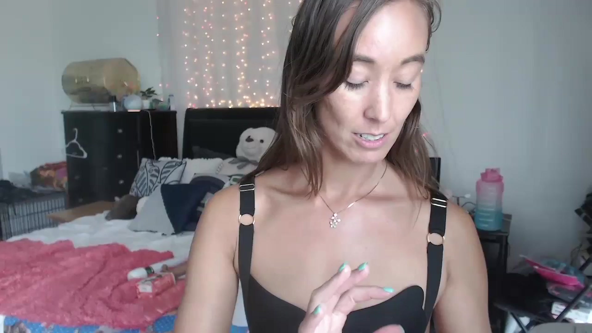 Gallery image thumbnail from Christy_Love's myfreecams stream on, 09/03/2023, 23:15 image 9 of 20