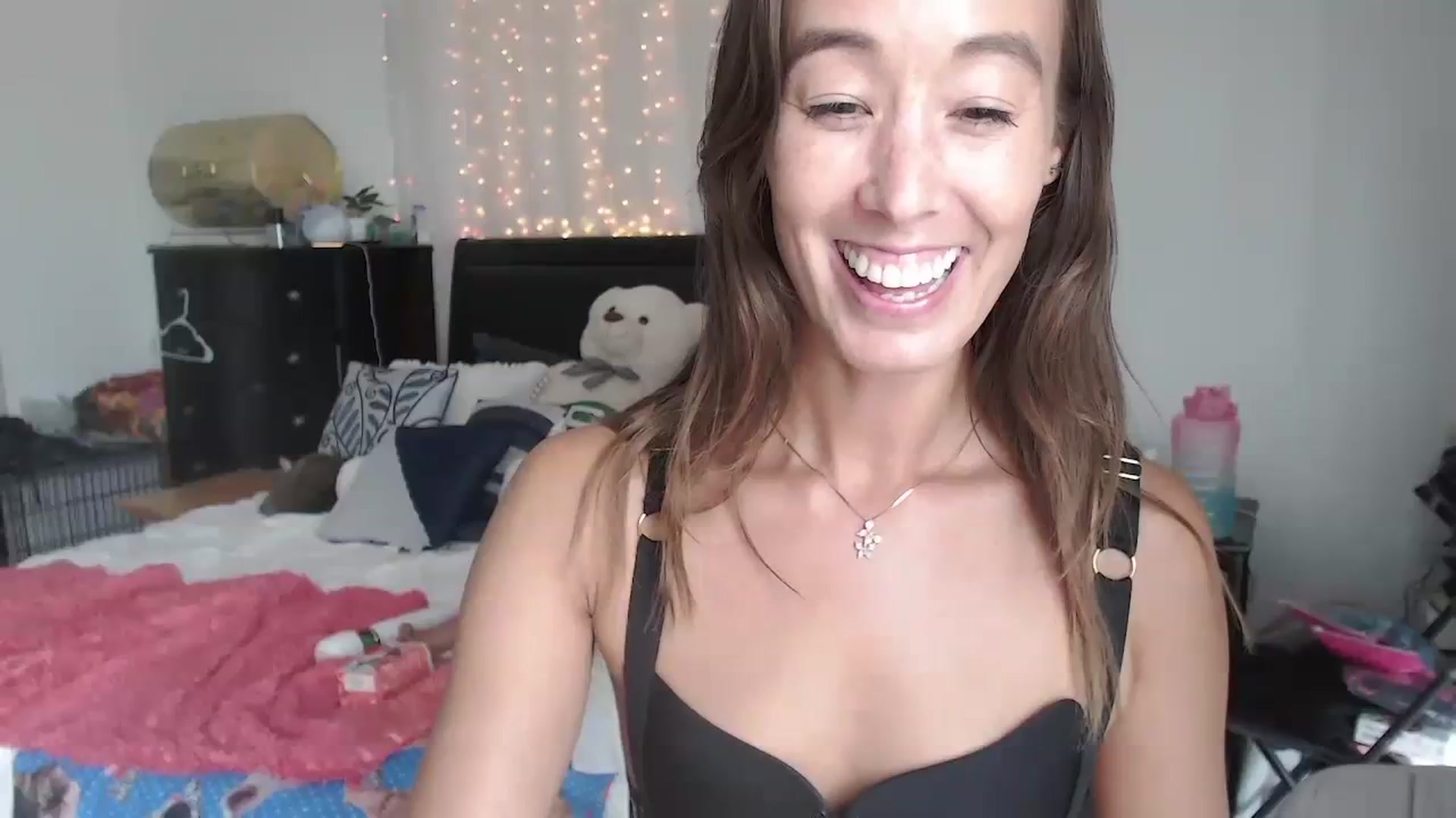 Gallery image thumbnail from Christy_Love's myfreecams stream on, 09/03/2023, 23:15 image 15 of 20
