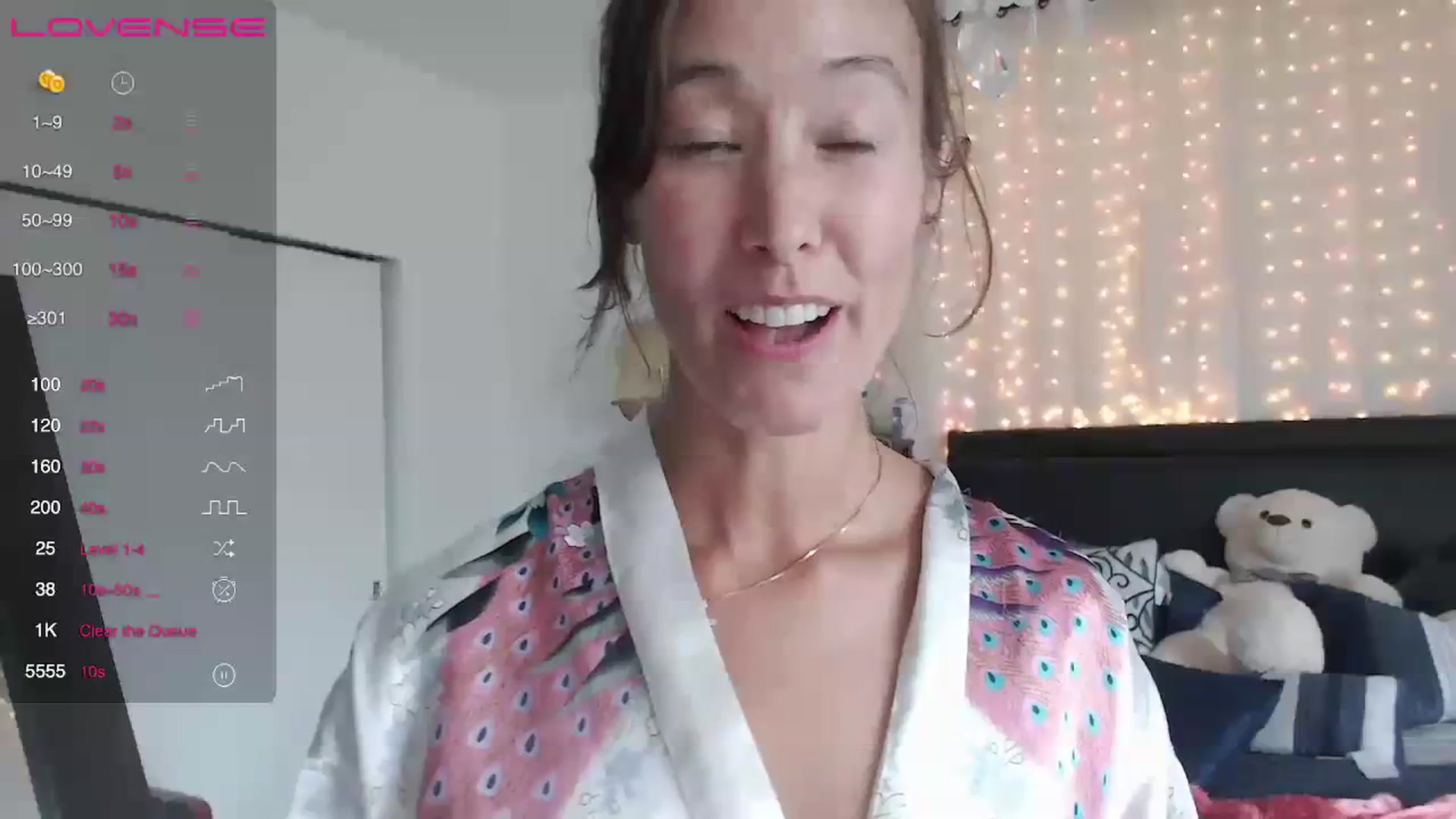 Gallery image thumbnail from Christy_Love's myfreecams stream on, 09/17/2023, 23:59 image 11 of 20