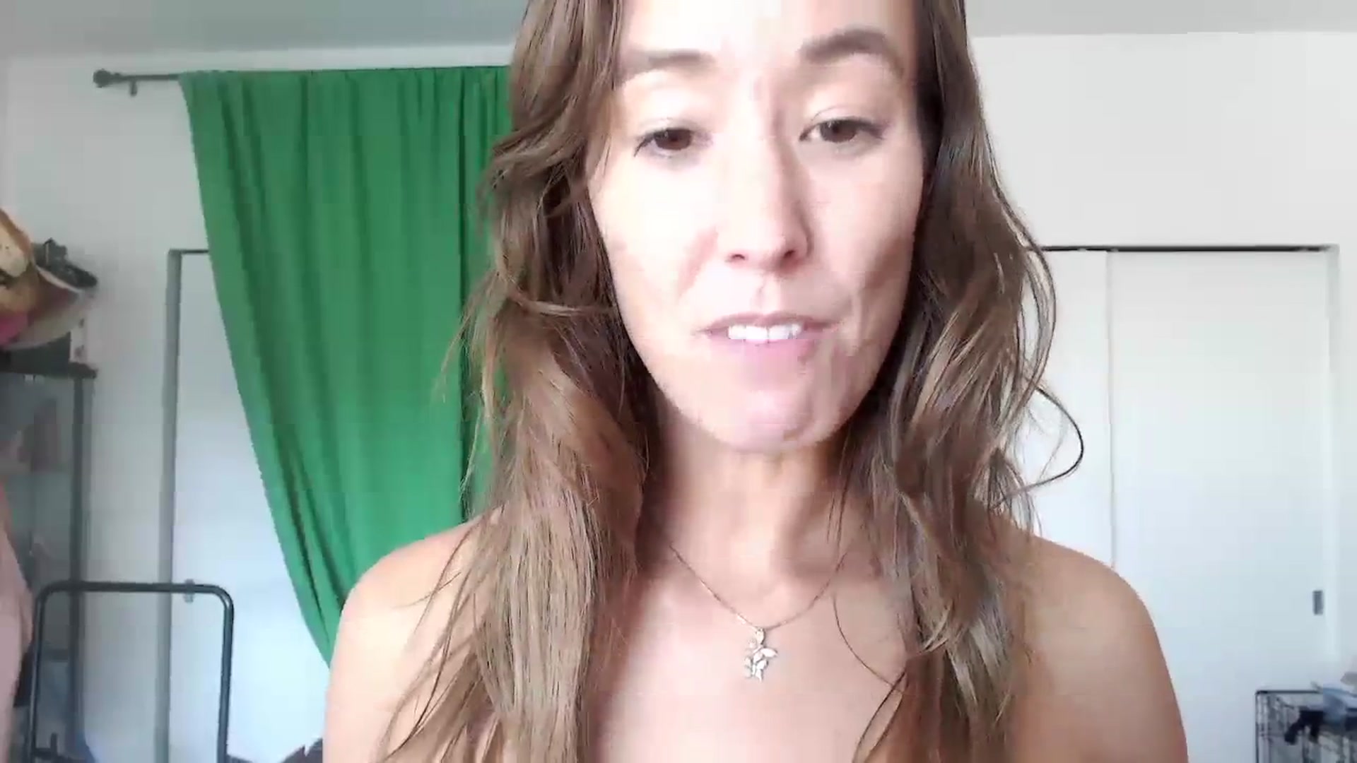 Gallery image thumbnail from Christy_Love's myfreecams stream on, 09/19/2023, 20:40 image 9 of 20