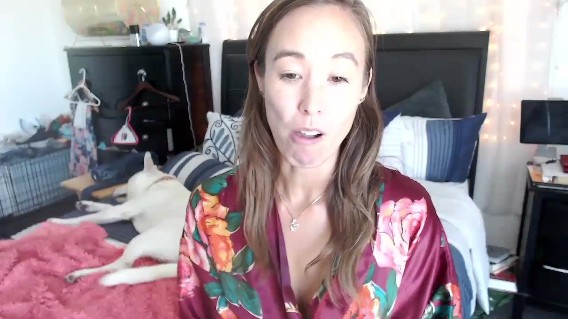 Gallery image thumbnail from Christy_Love's myfreecams stream on, 09/19/2023, 20:40 image 19 of 20