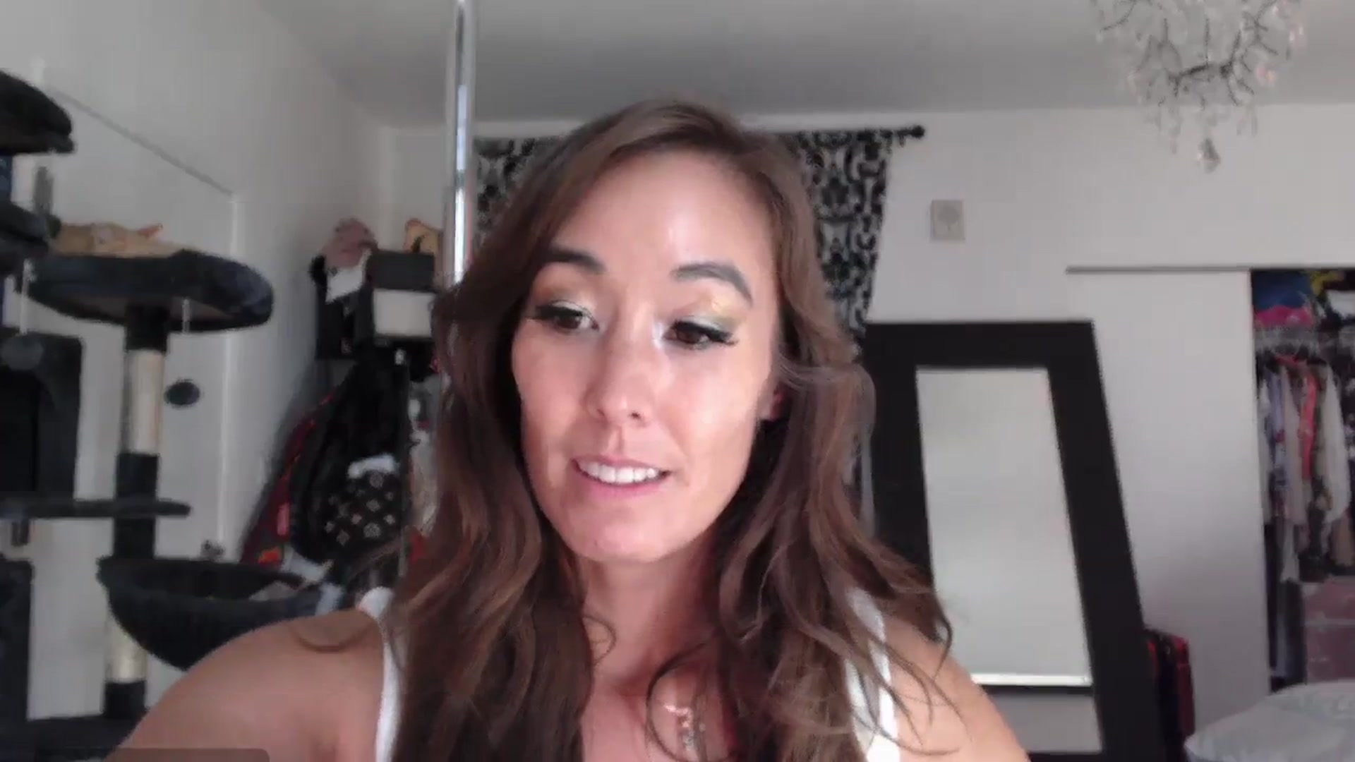 Gallery image thumbnail from Christy_Love's myfreecams stream on, 12/27/2023, 23:08 image 5 of 20