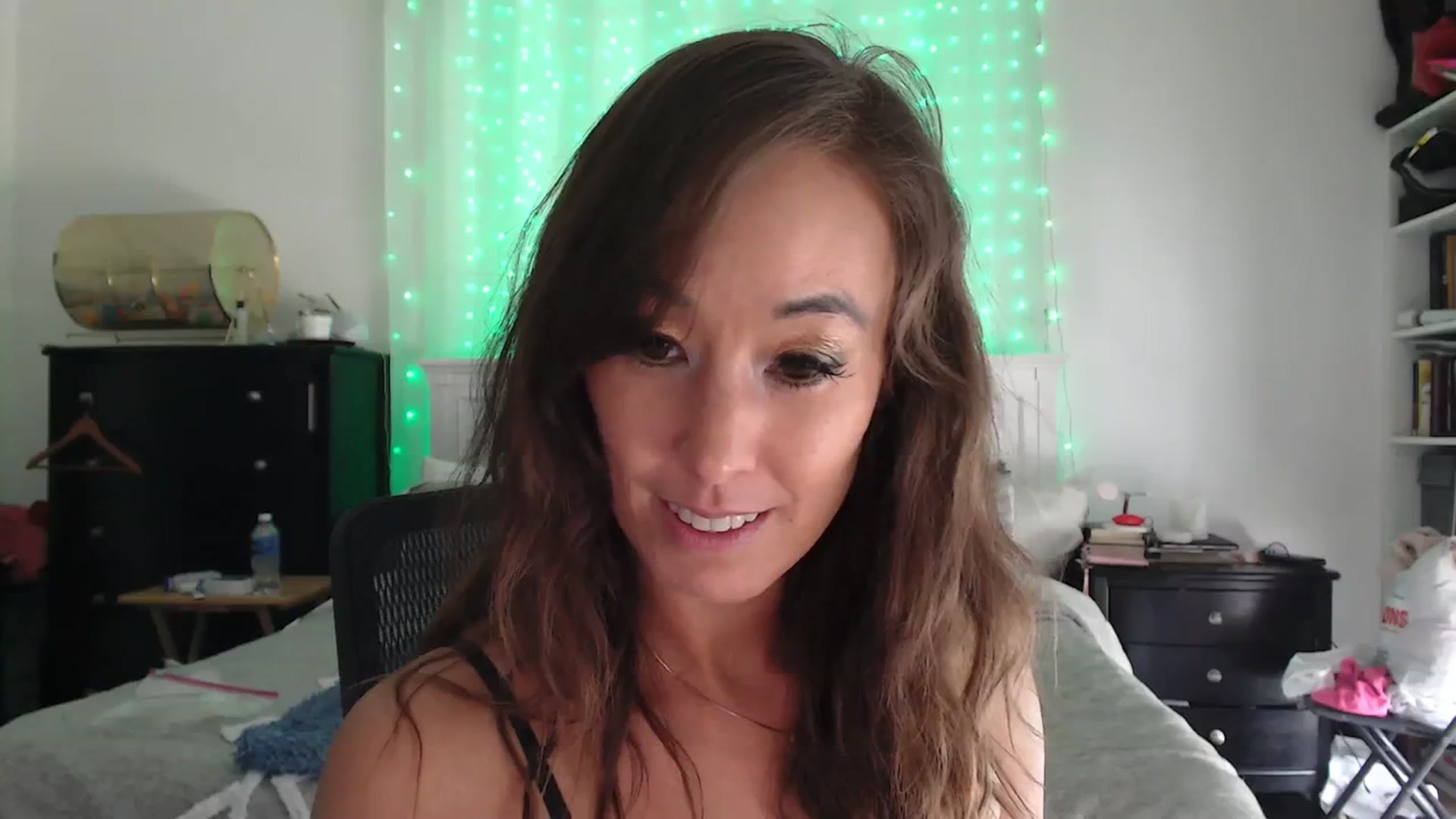 Gallery image thumbnail from Christy_Love's myfreecams stream on, 03/11/2024, 20:40 image 14 of 20