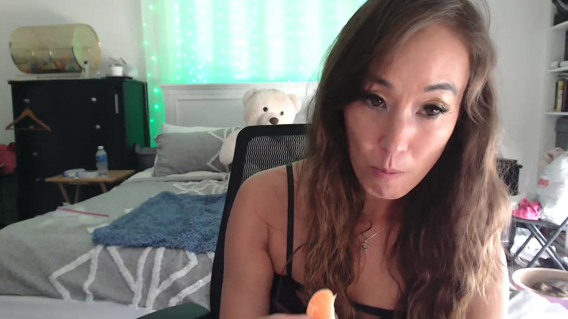 Gallery image thumbnail from Christy_Love's myfreecams stream on, 03/11/2024, 20:40 image 15 of 20