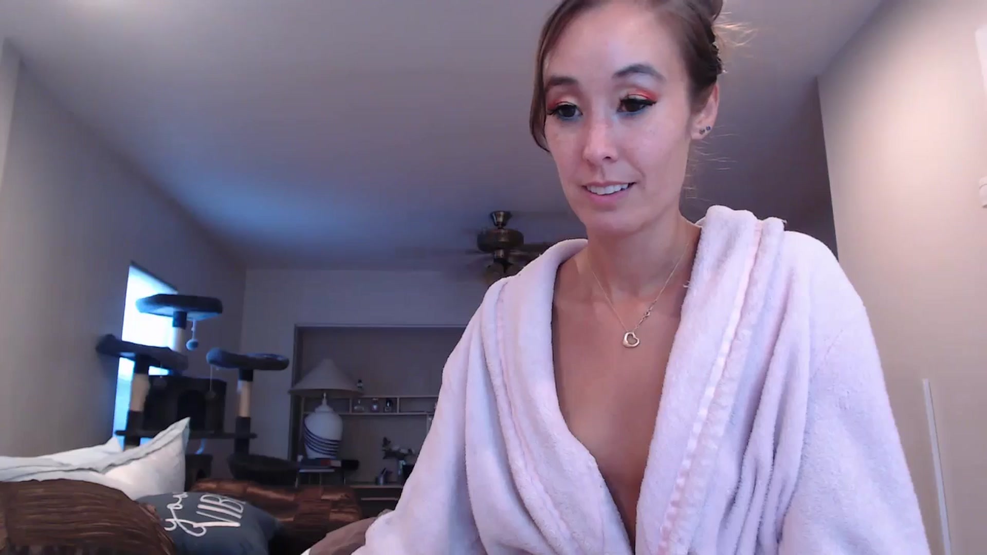 Gallery image thumbnail from Christy_Love's myfreecams stream on, 07/05/2024, 01:34 image 10 of 20