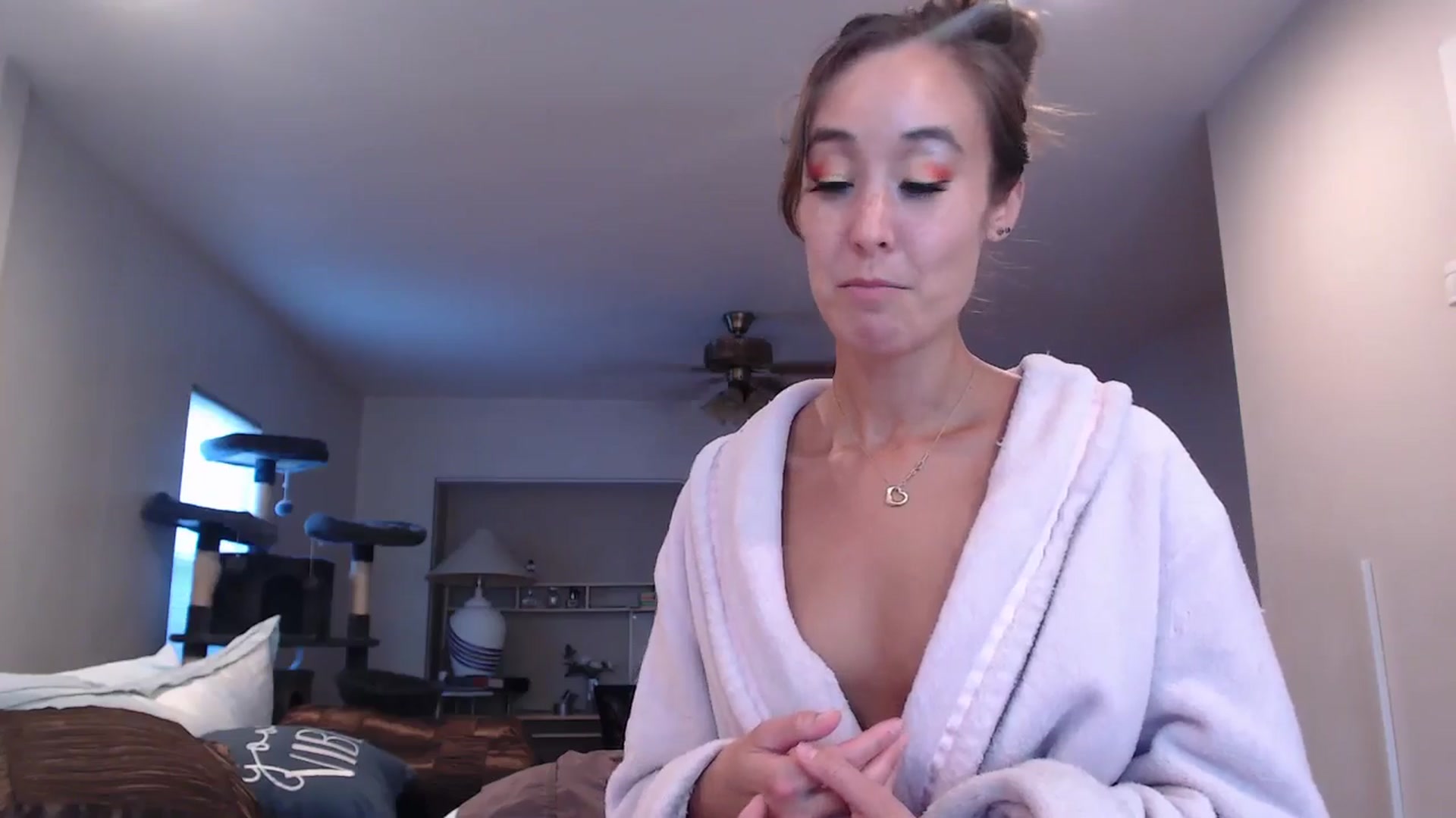Gallery image thumbnail from Christy_Love's myfreecams stream on, 07/05/2024, 01:34 image 6 of 20