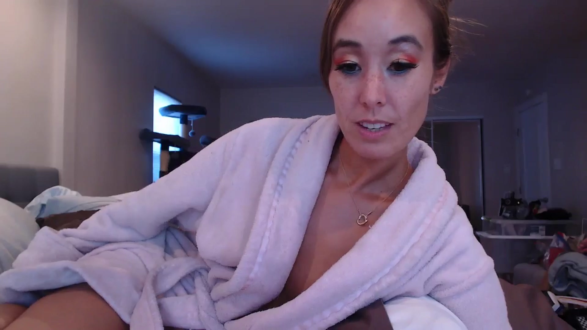 Gallery image thumbnail from Christy_Love's myfreecams stream on, 07/05/2024, 01:34 image 13 of 20